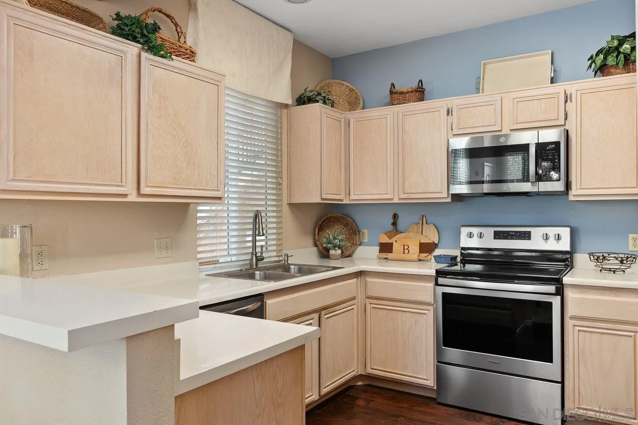 Photo #17: 260019227 Listing: Photo #17