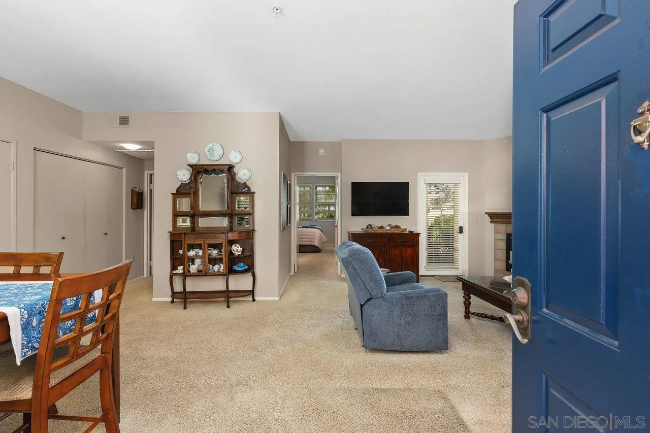 Photo #4: 260019227 Listing: Photo #4