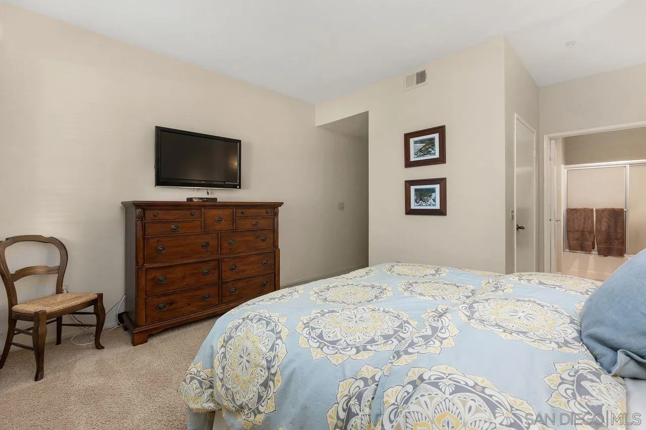 https://cdn.realtyfeed.com/cdn/127/260019227/caf65583313c8a2e559d01b56fd4786e.webp