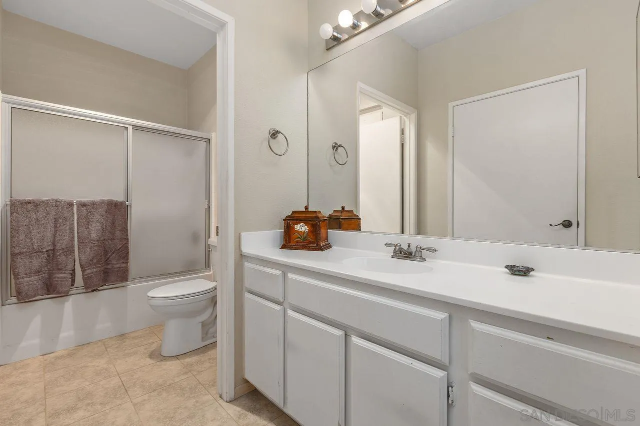Photo #32: 260019227 Listing: Photo #32