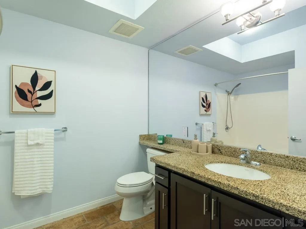 Photo #22: 260019228 Listing: Photo #22