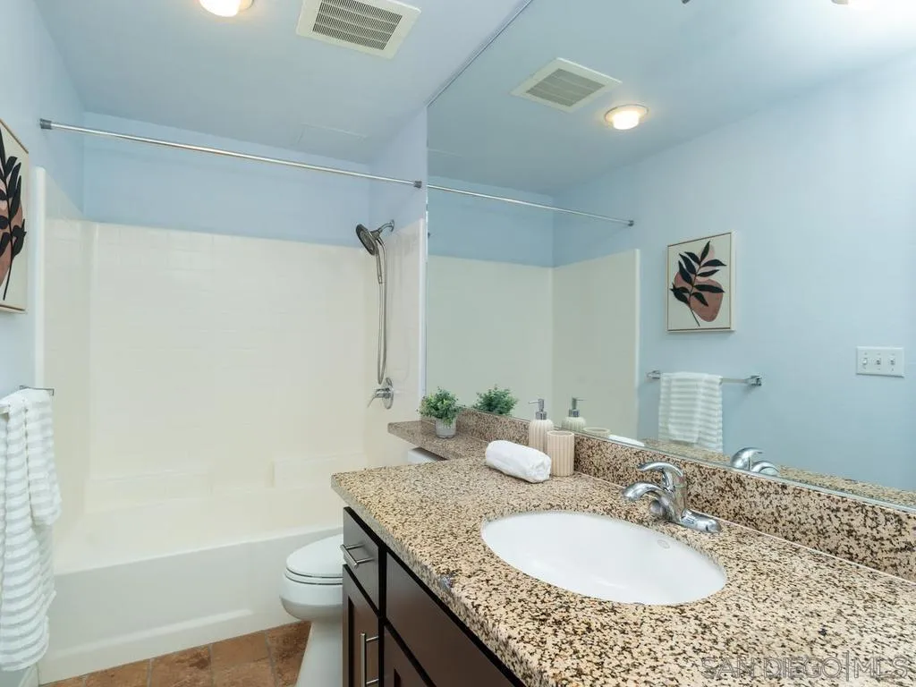 Photo #19: 260019228 Listing: Photo #19