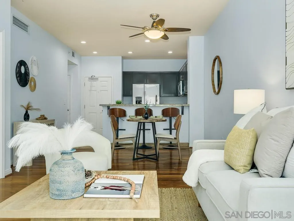Photo #11: 260019228 Listing: Photo #11