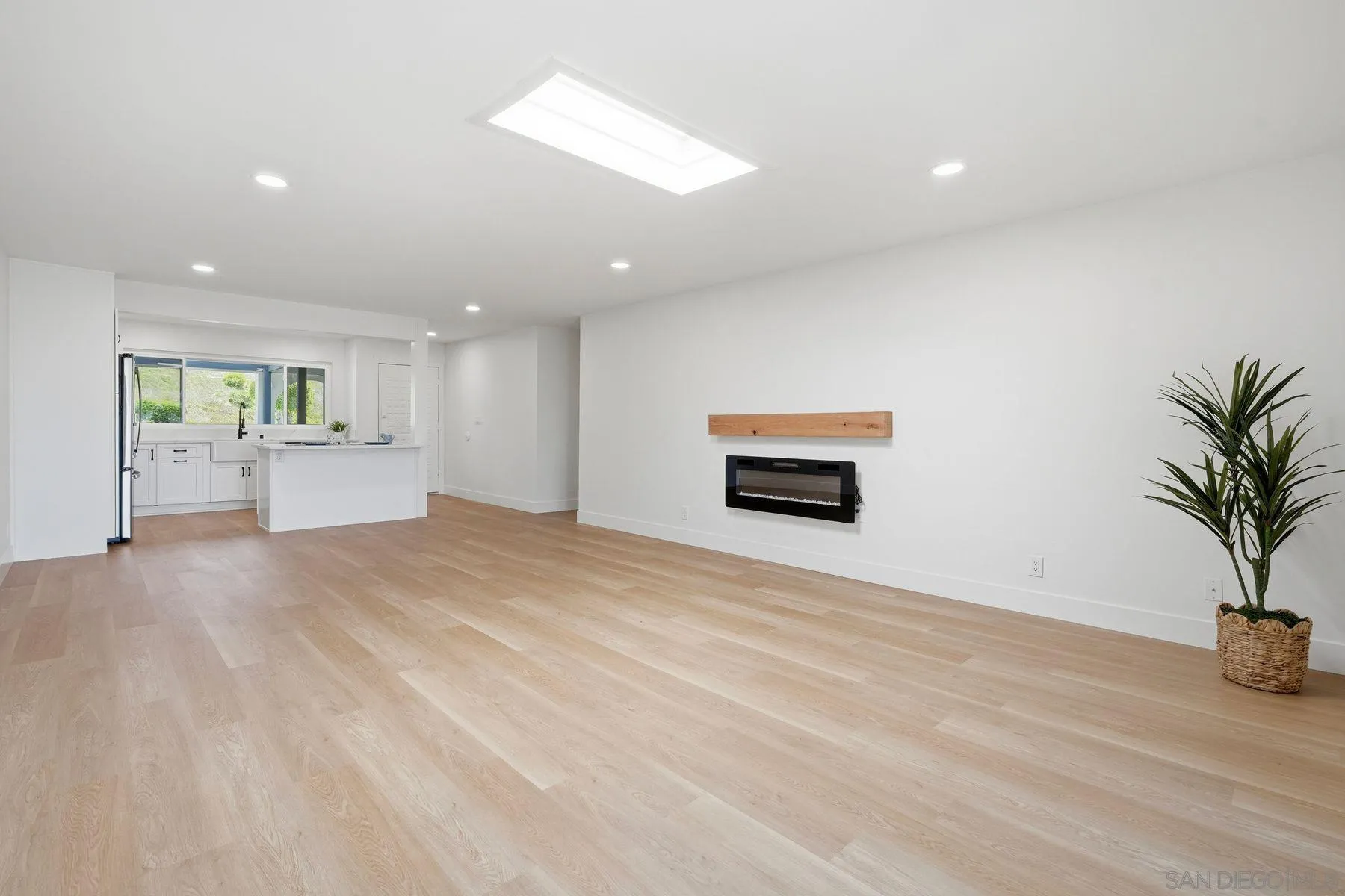 Photo #11: 260019231 Listing: Photo #11