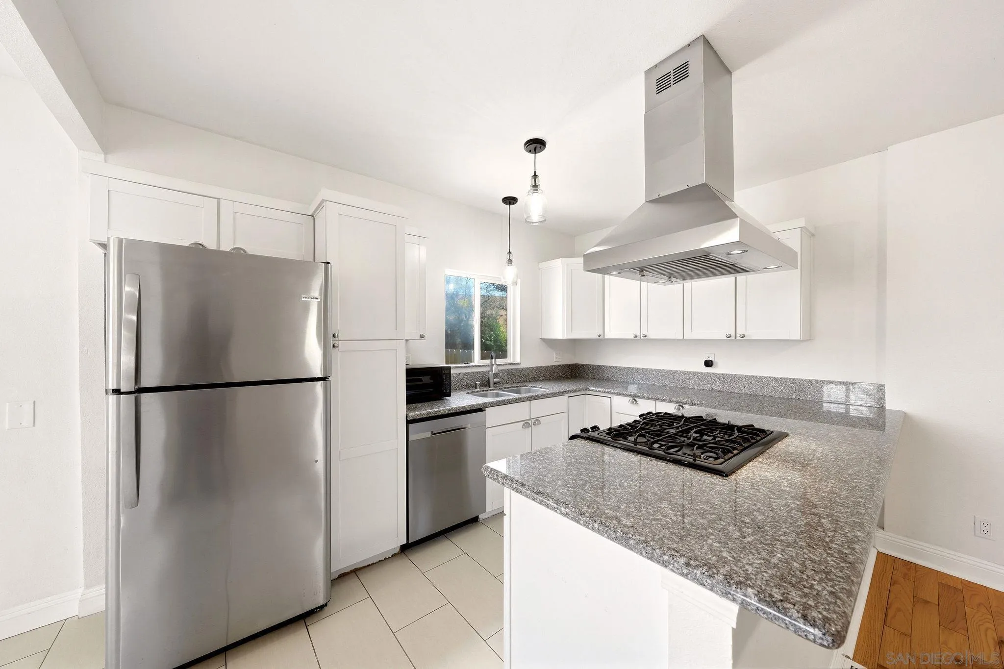 https://cdn.realtyfeed.com/cdn/127/260019232/0989bc7c7c49b70346695b25e0871061.webp