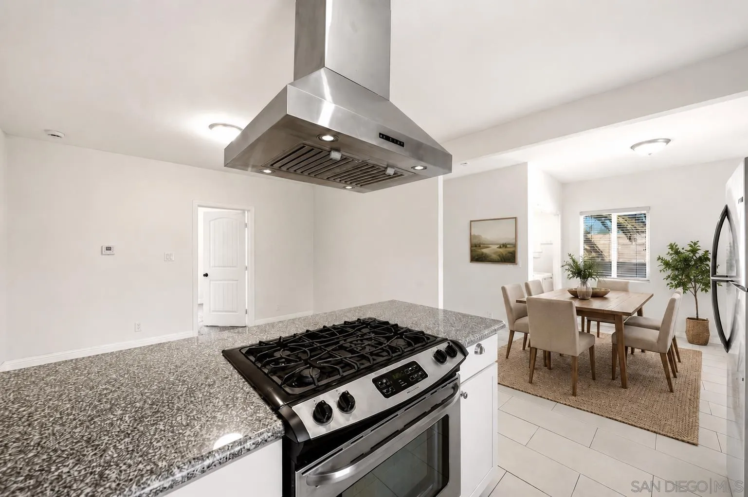 https://cdn.realtyfeed.com/cdn/127/260019232/d7df4b5af0e8f78b7b62e3fb4362c3a8.webp