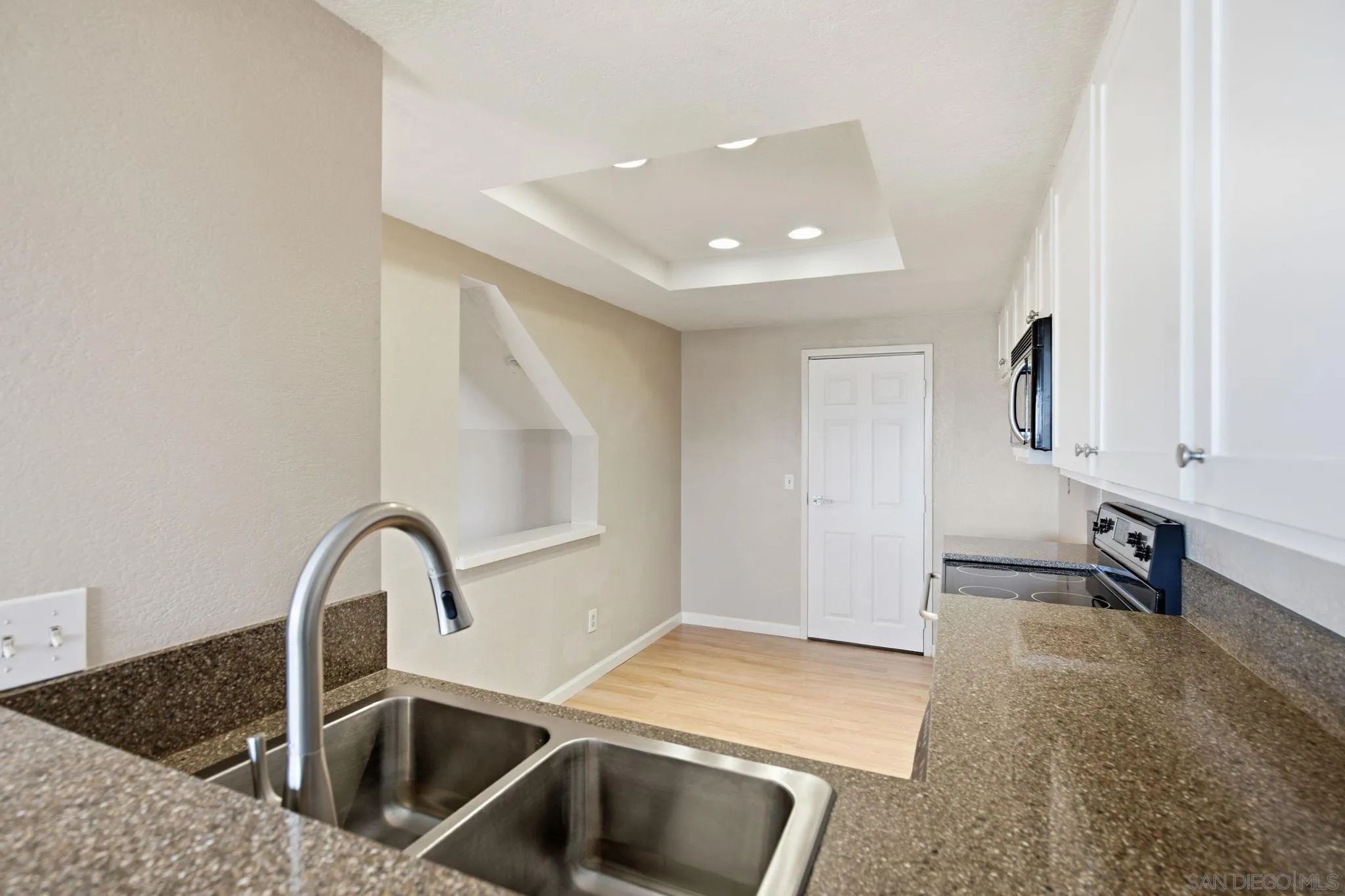 Photo #21: 260019233 Listing: Photo #21