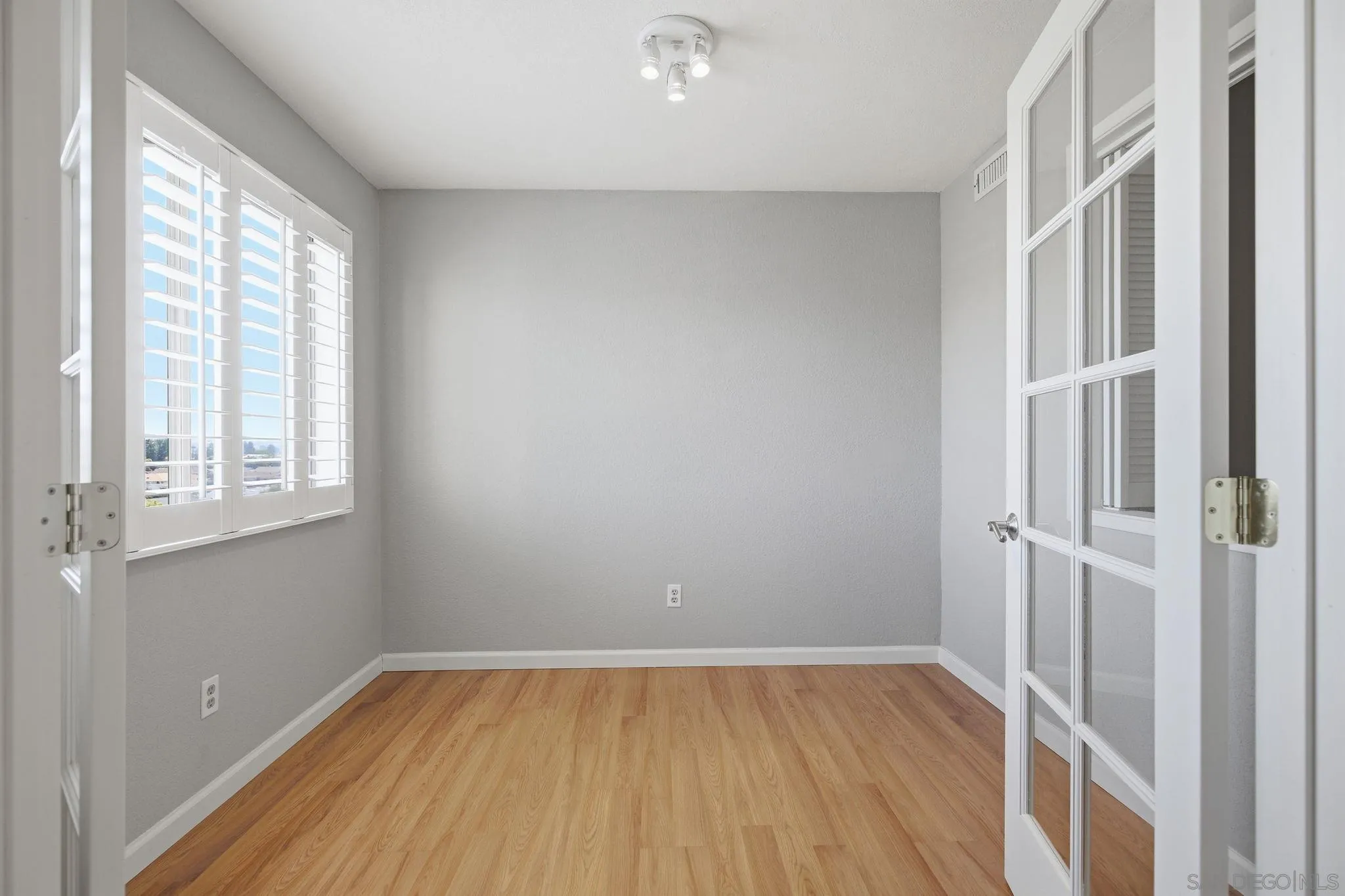 Photo #12: 260019233 Listing: Photo #12