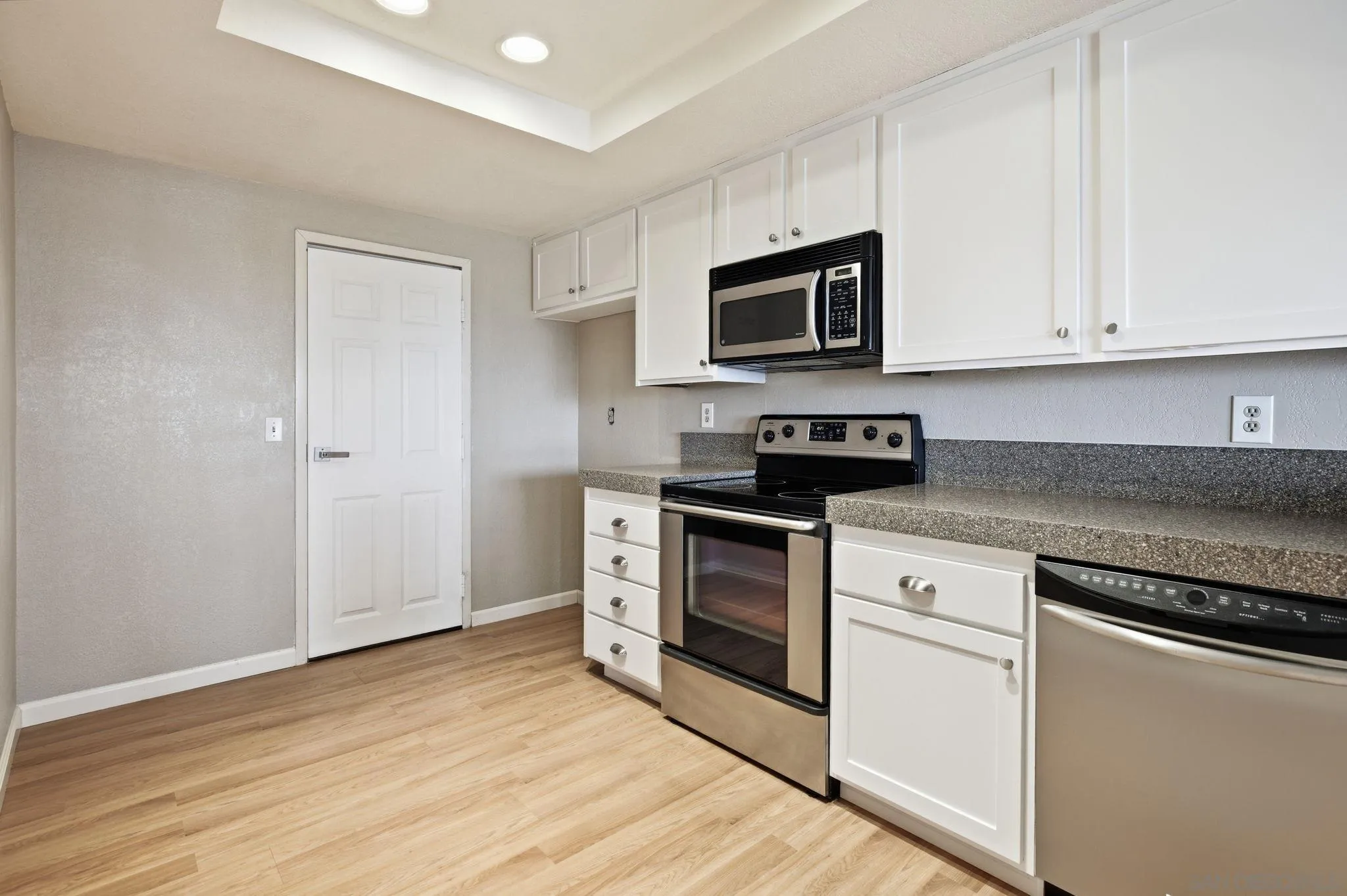 Photo #22: 260019233 Listing: Photo #22