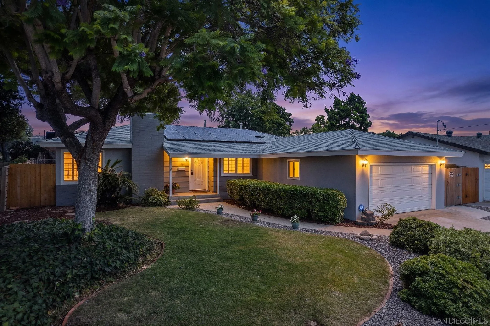 https://cdn.realtyfeed.com/cdn/127/260019235/0c94f73c50ae068febea118259a4ab95.webp