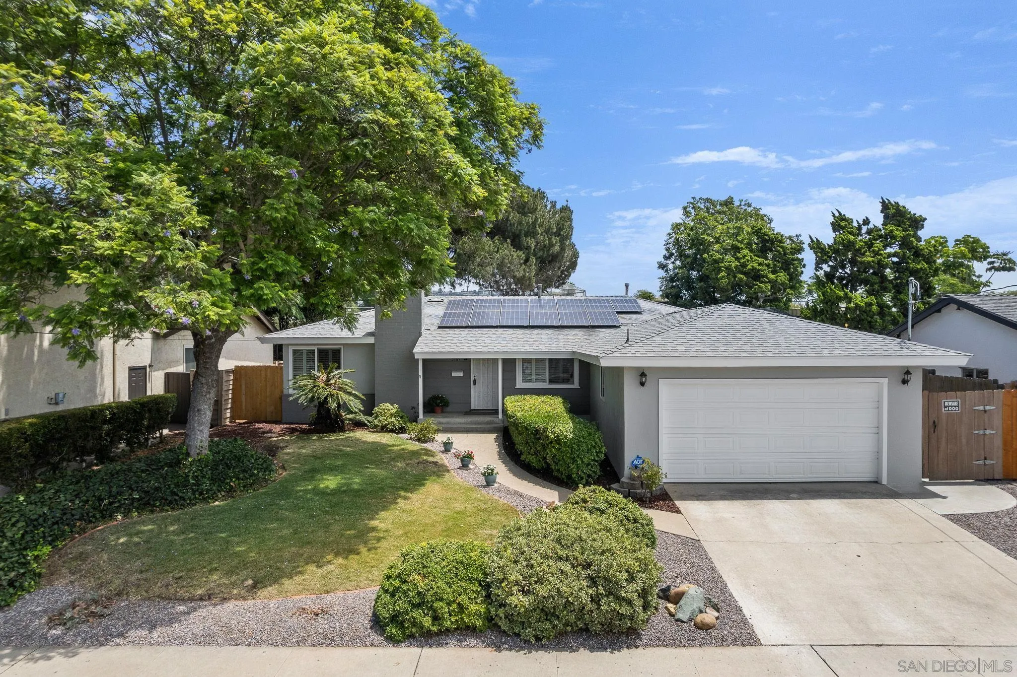 https://cdn.realtyfeed.com/cdn/127/260019235/18880e24c3908fe1702a3a215bd1ad7e.webp