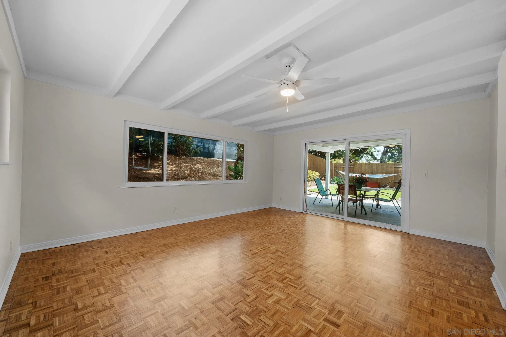 https://cdn.realtyfeed.com/cdn/127/260019235/1a46cba2dcb1a75b780170f57c354e1d.webp