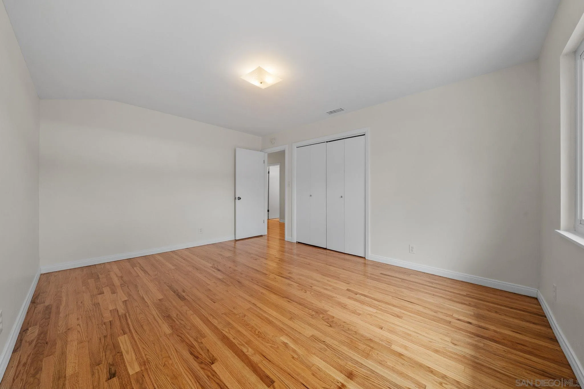 https://cdn.realtyfeed.com/cdn/127/260019235/9614781974dc425502048d6104b92d76.webp