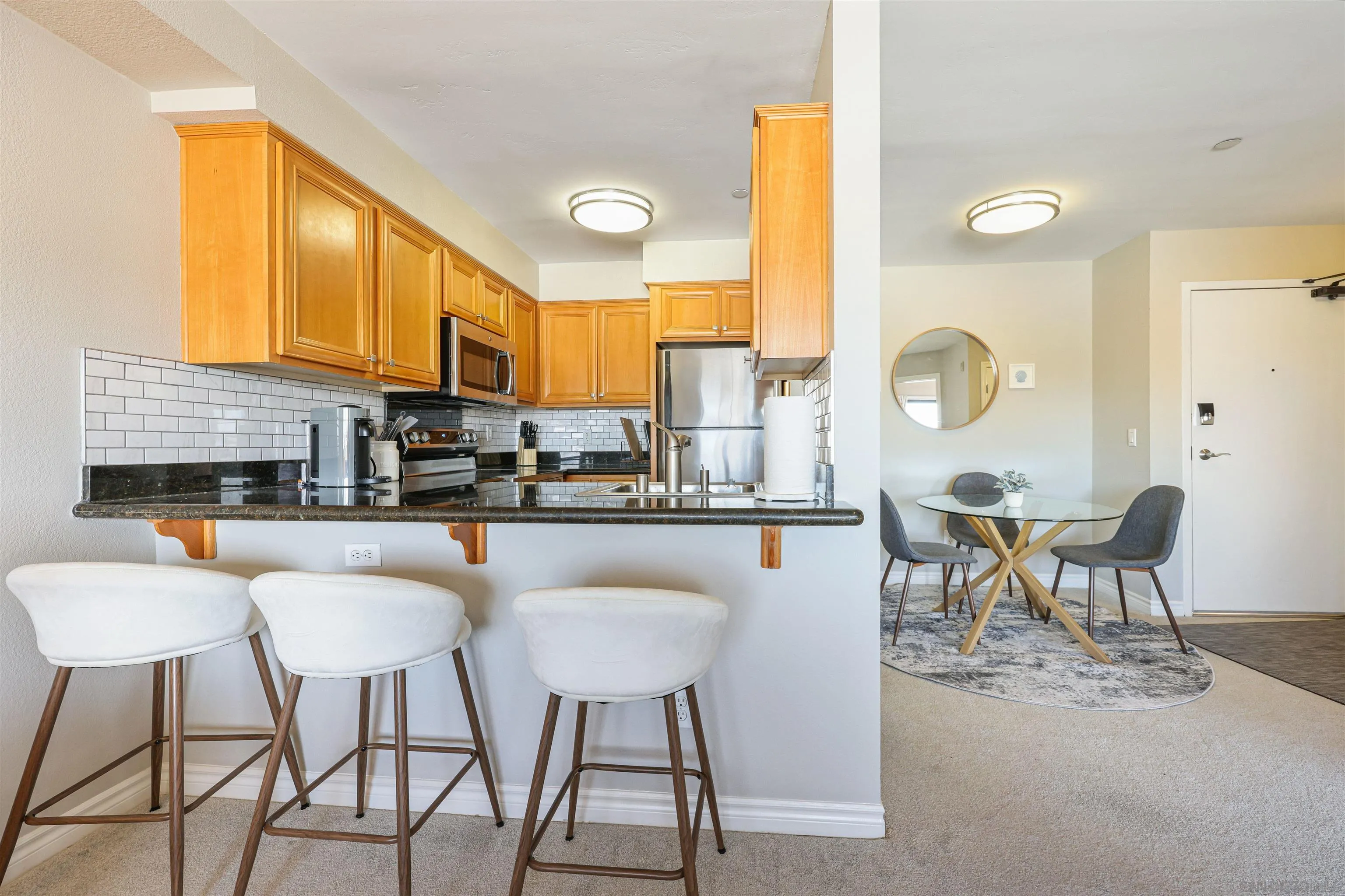 Photo #5: 260019238 Listing: Photo #5