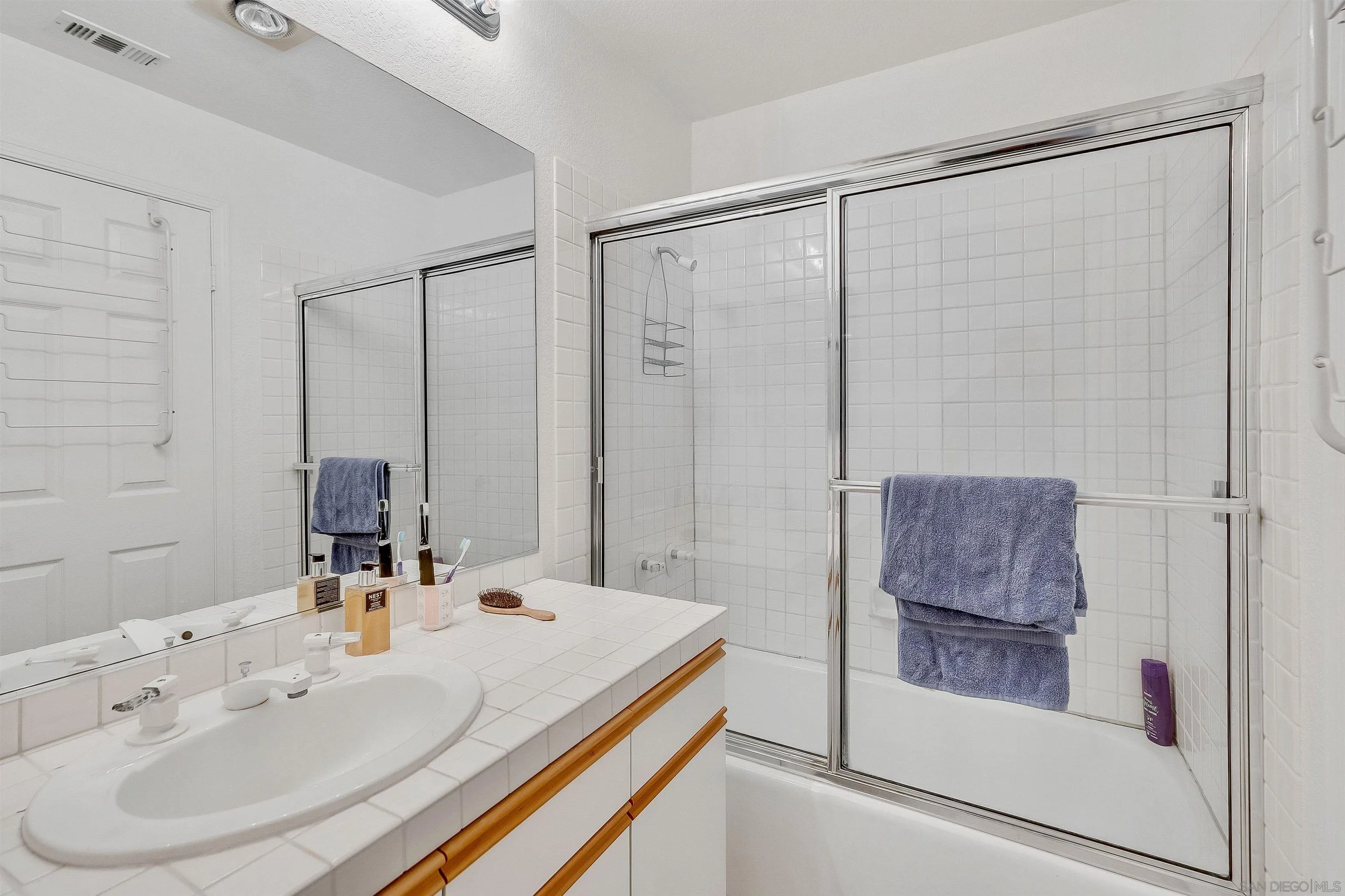 Photo #15: 260019239 Listing: Photo #15