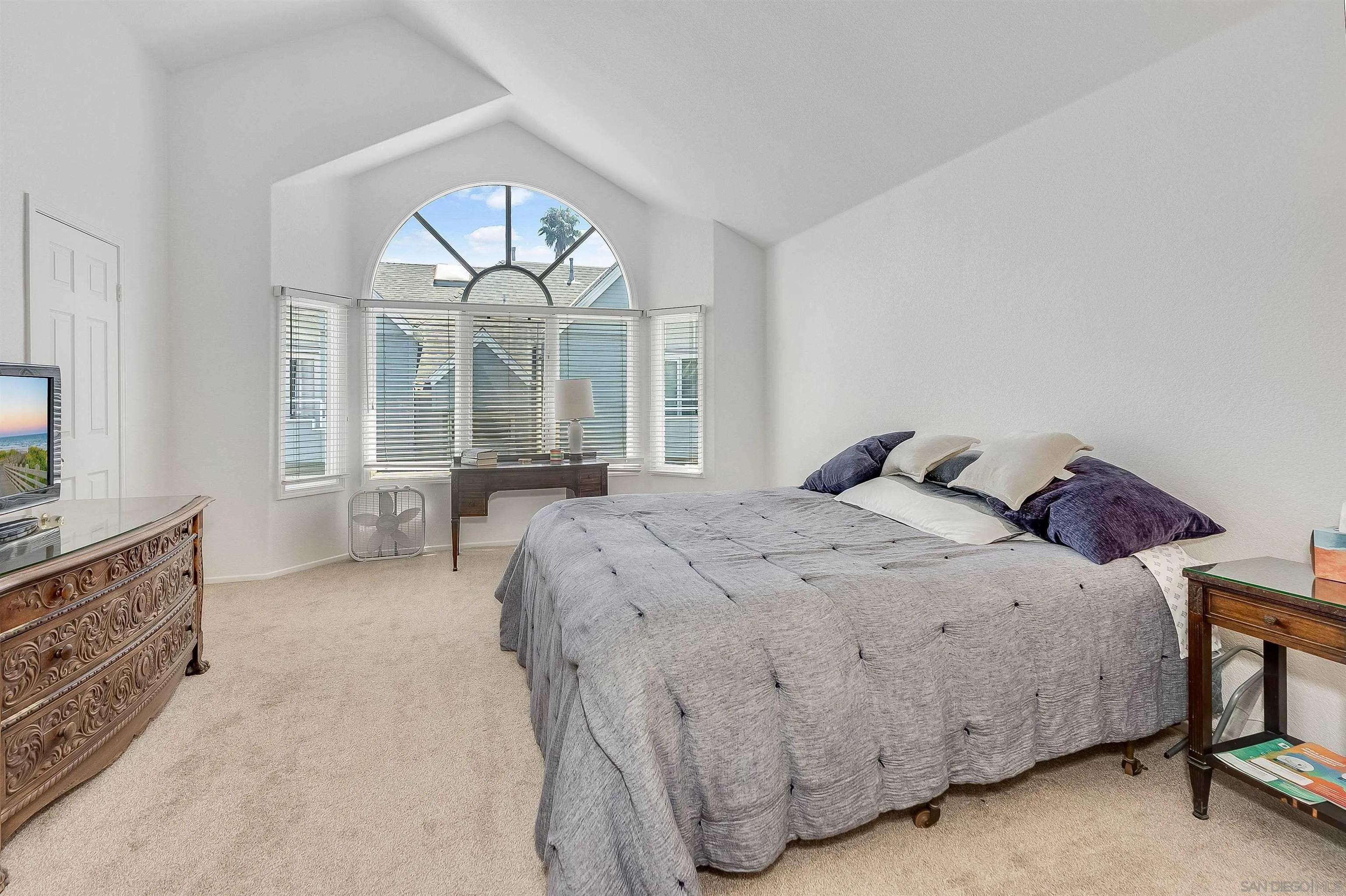 Photo #13: 260019239 Listing: Photo #13