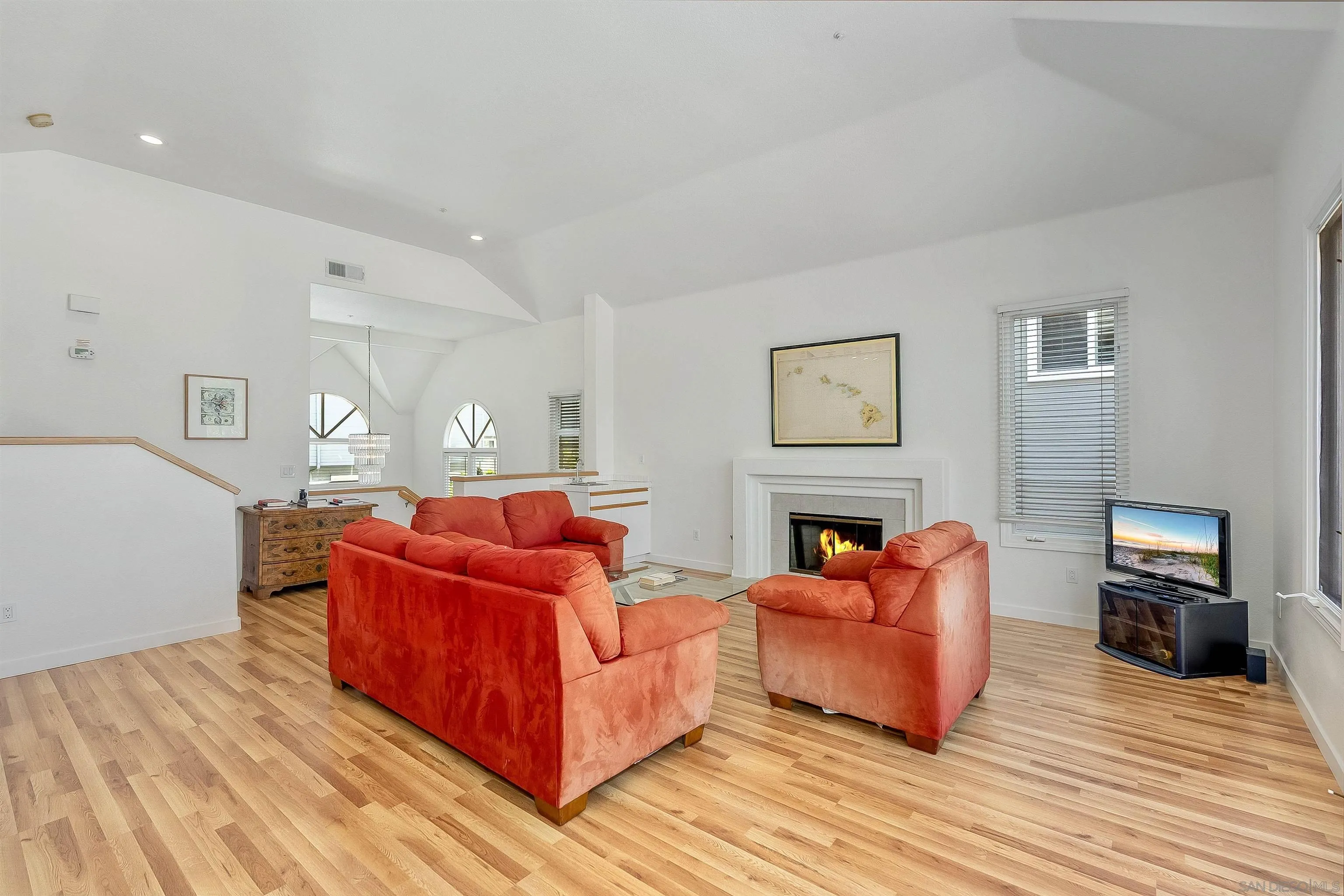 Photo #6: 260019239 Listing: Photo #6