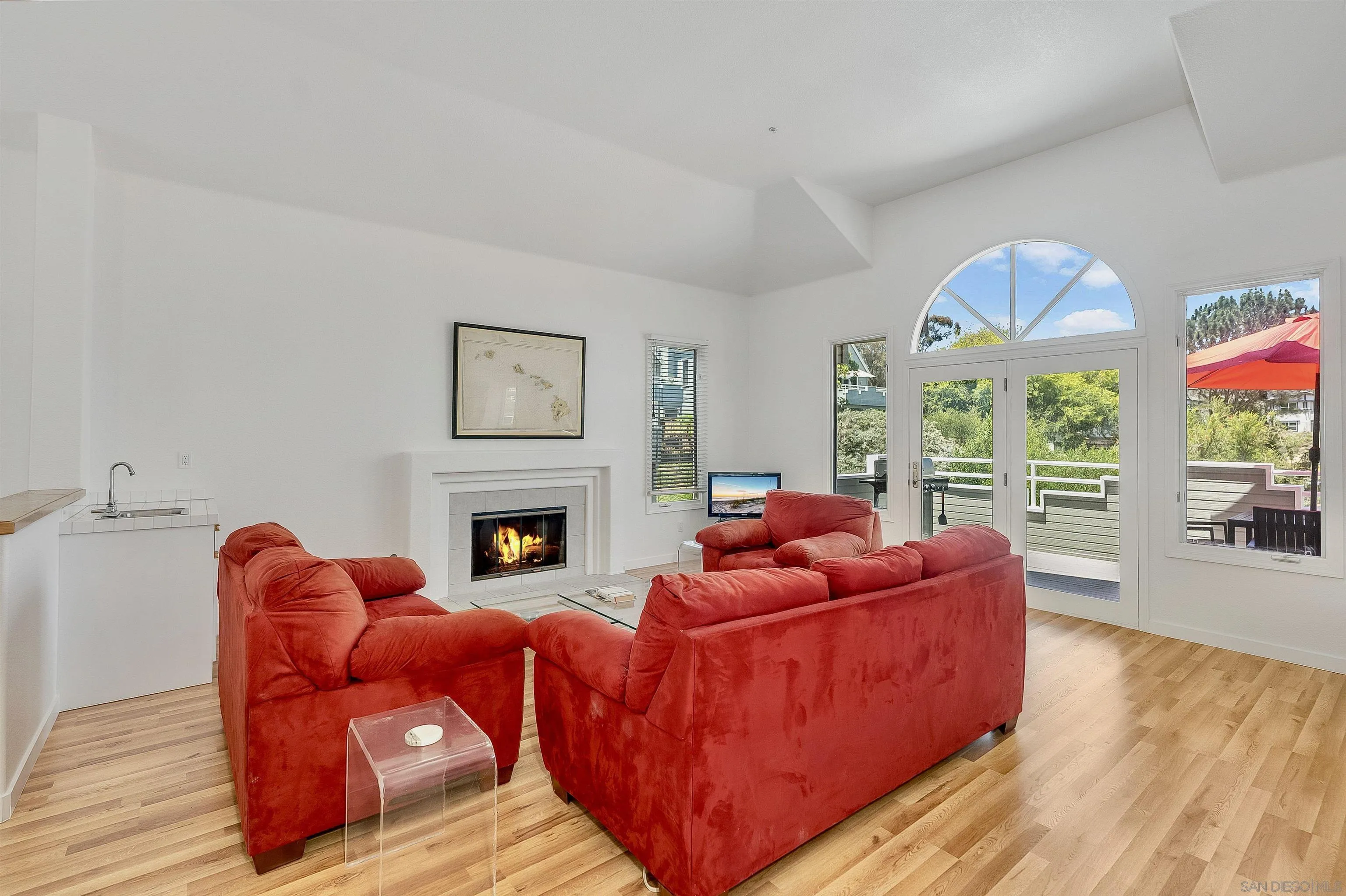 Photo #5: 260019239 Listing: Photo #5