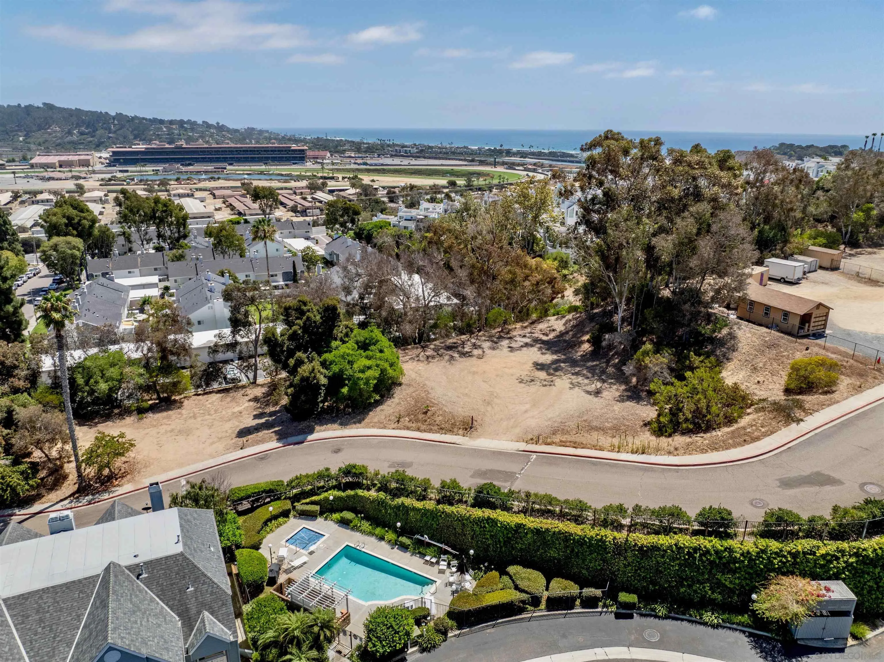 Photo #20: 260019239 Listing: Photo #20