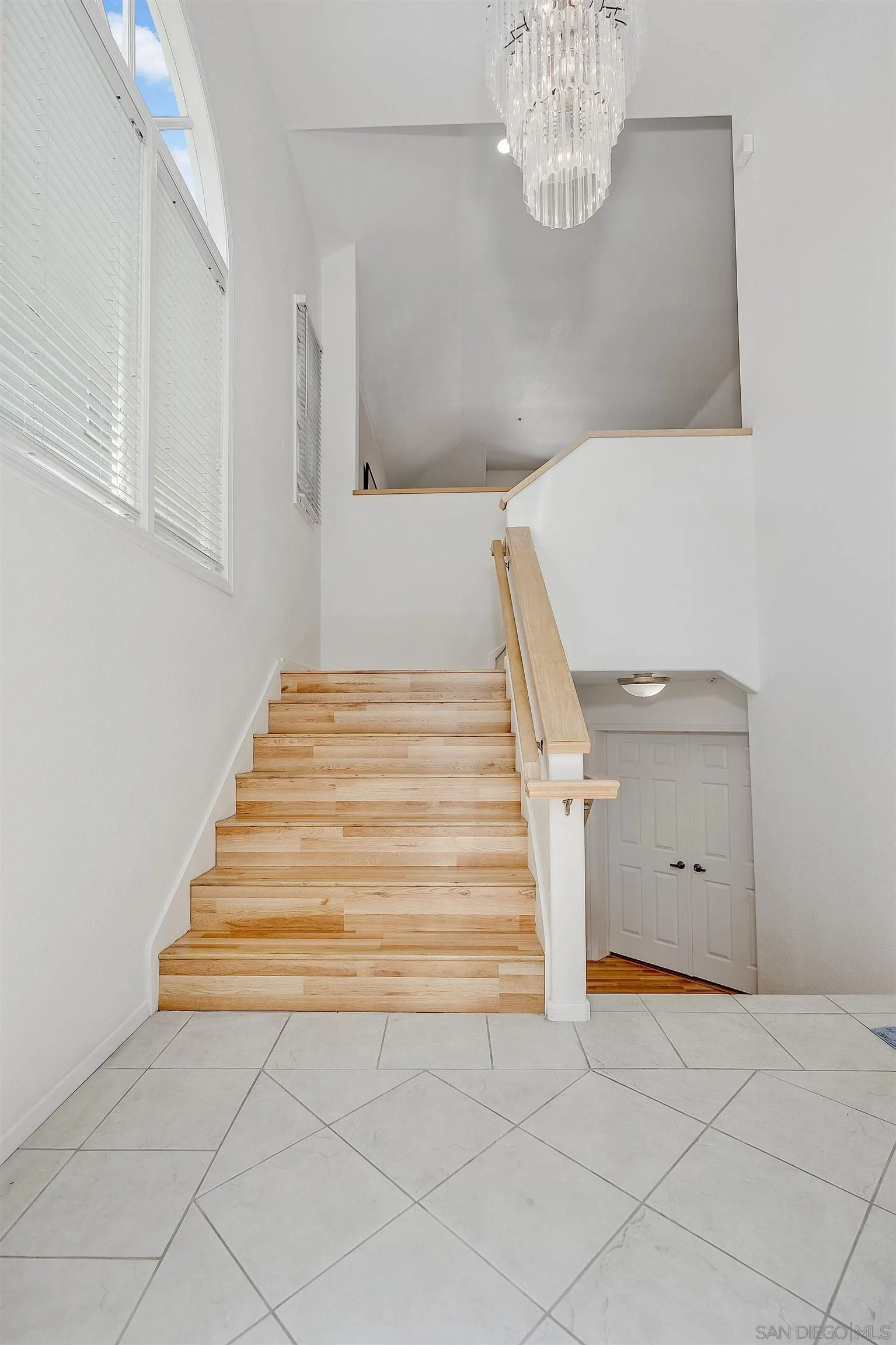 Photo #4: 260019239 Listing: Photo #4