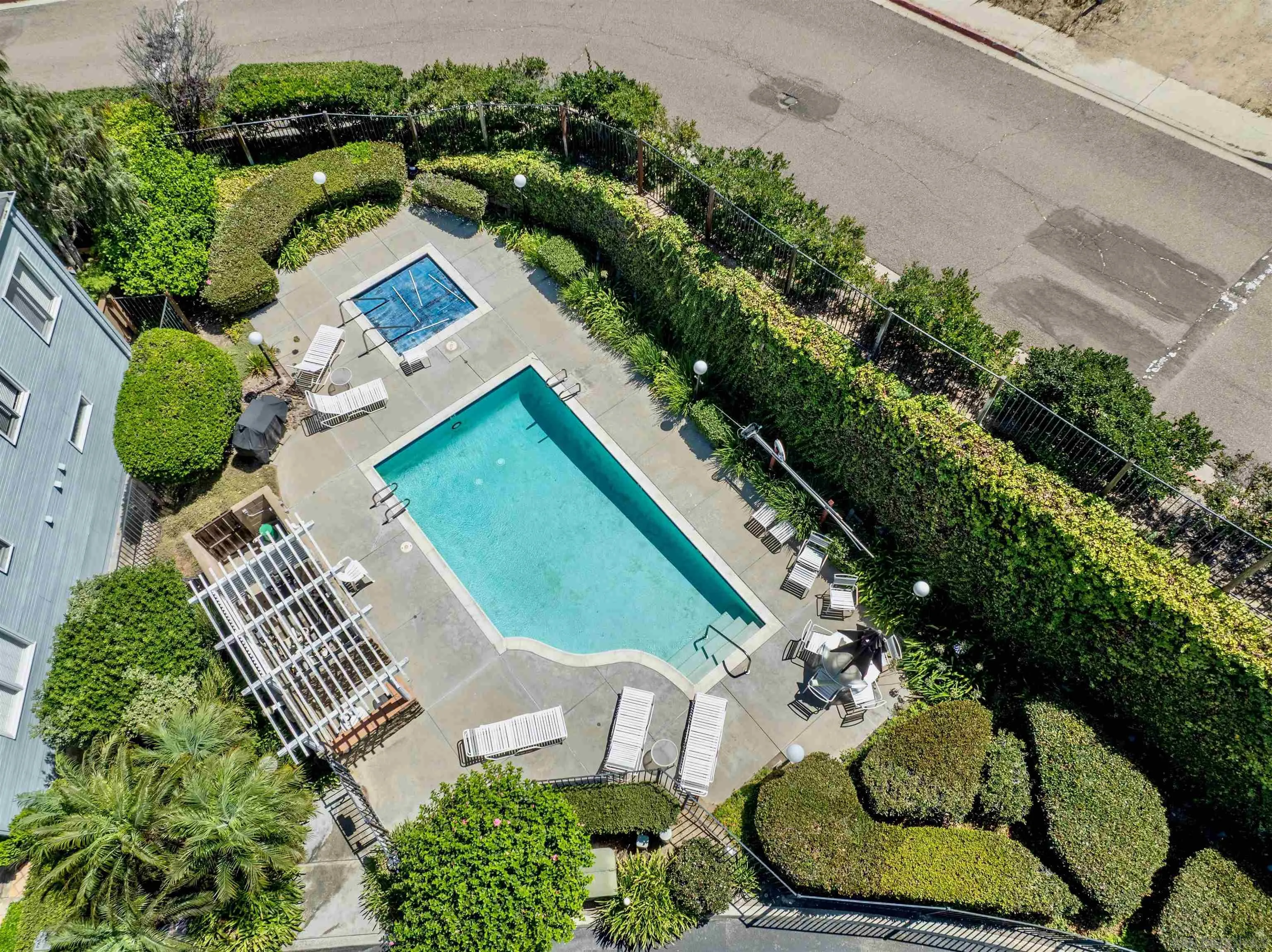 Photo #21: 260019239 Listing: Photo #21