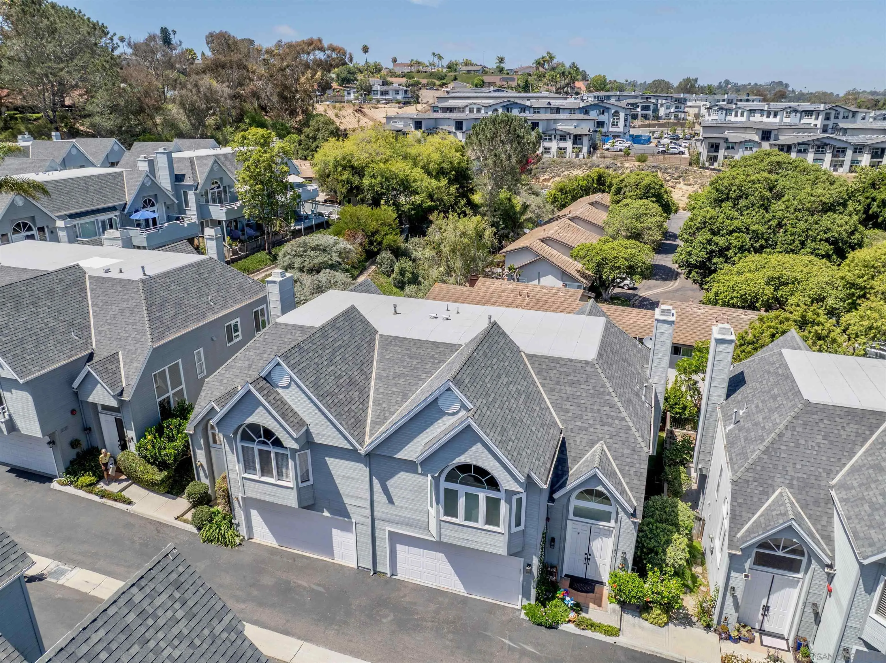 Photo #3: 260019239 Listing: Photo #3
