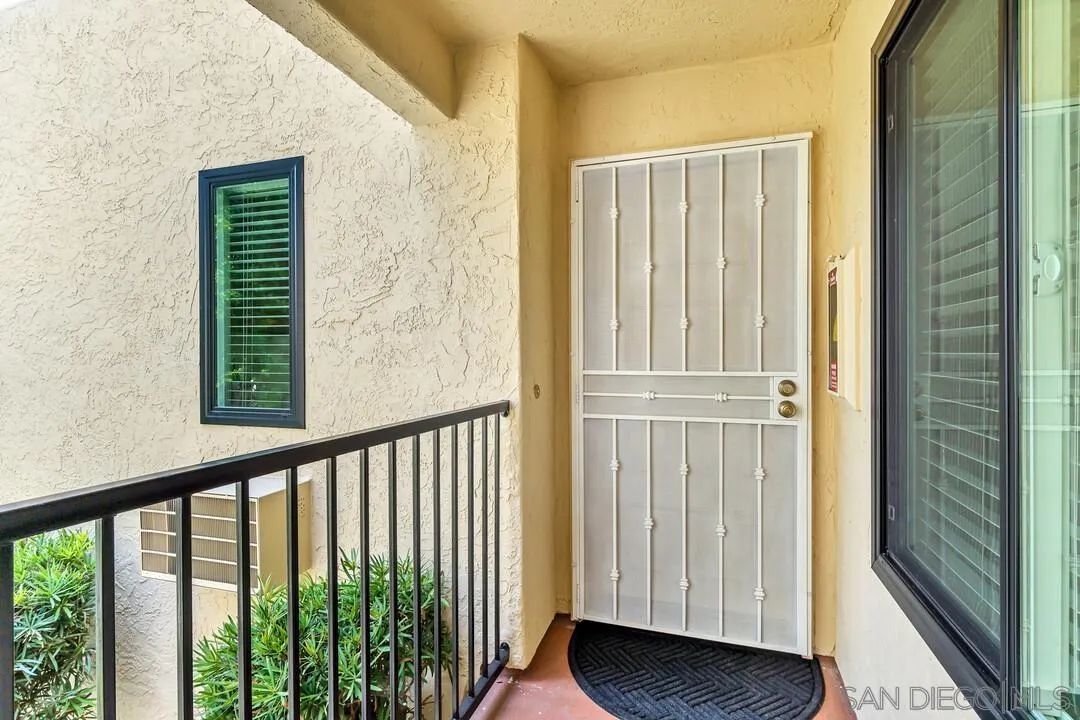 Photo #3: 260019240 Listing: Photo #3
