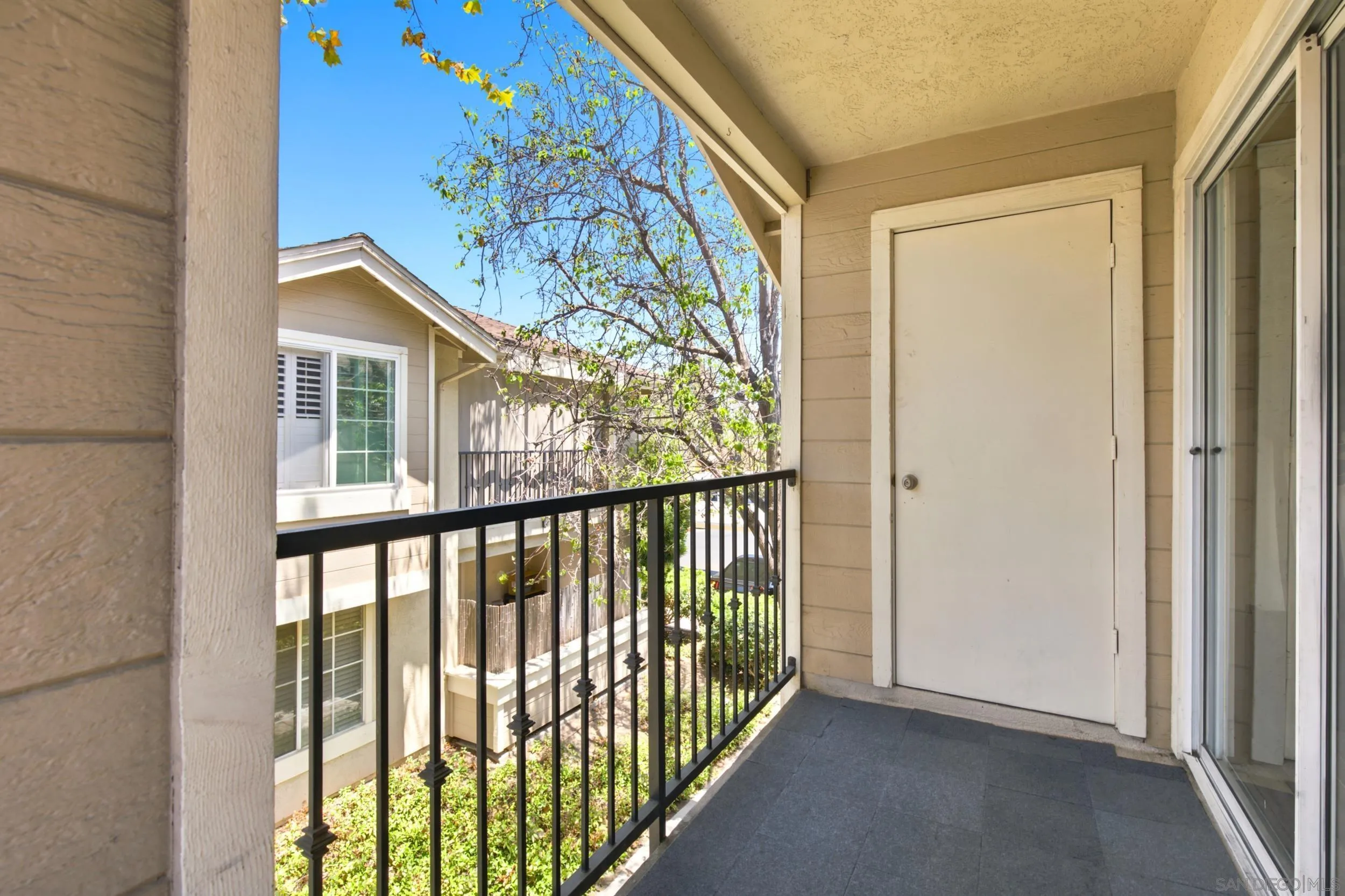 Photo #6: 260019241 Listing: Photo #6