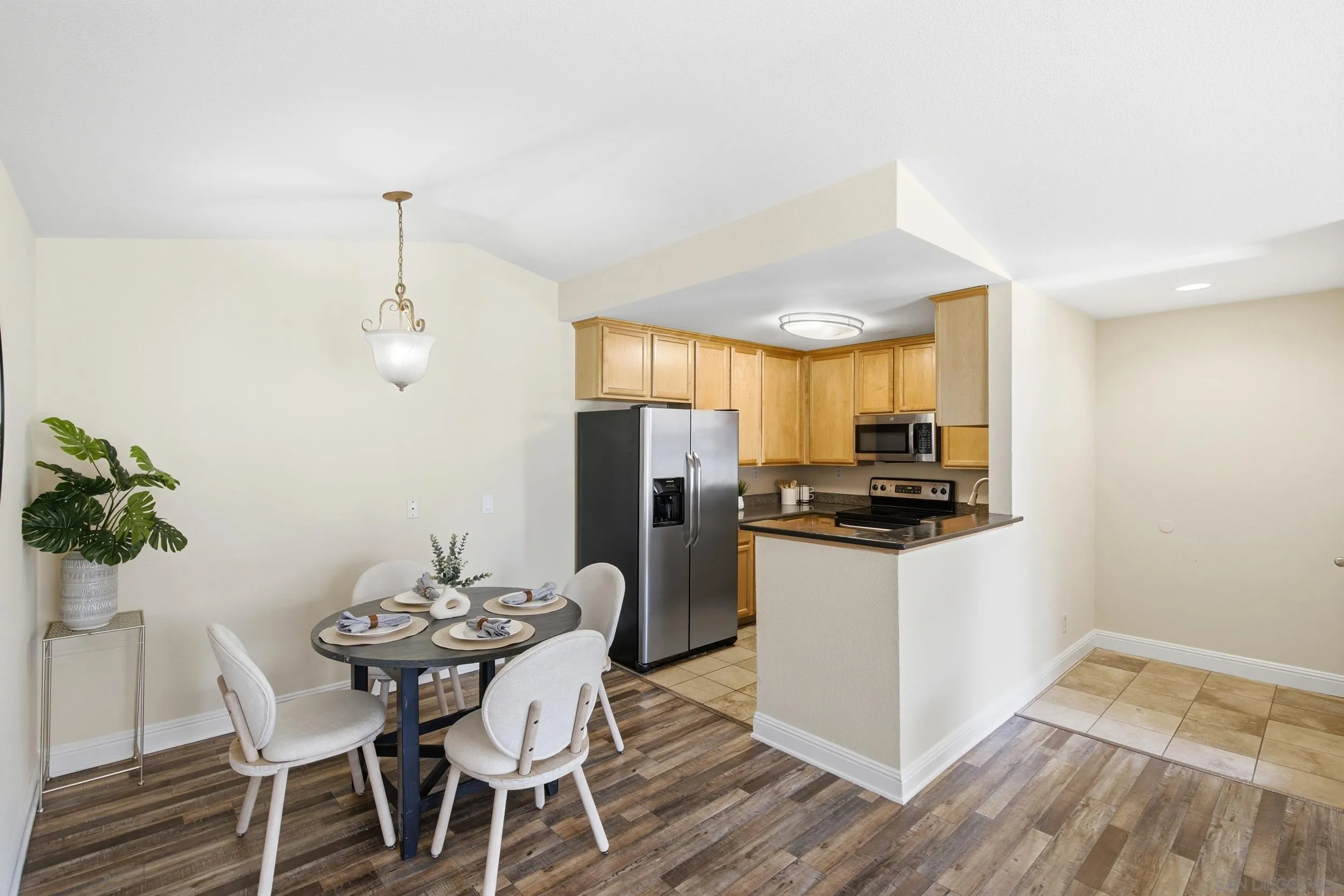 Photo #7: 260019241 Listing: Photo #7