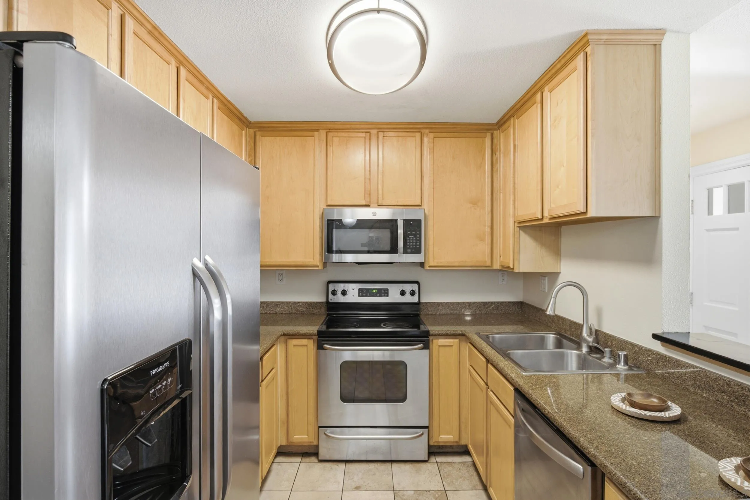 Photo #9: 260019241 Listing: Photo #9