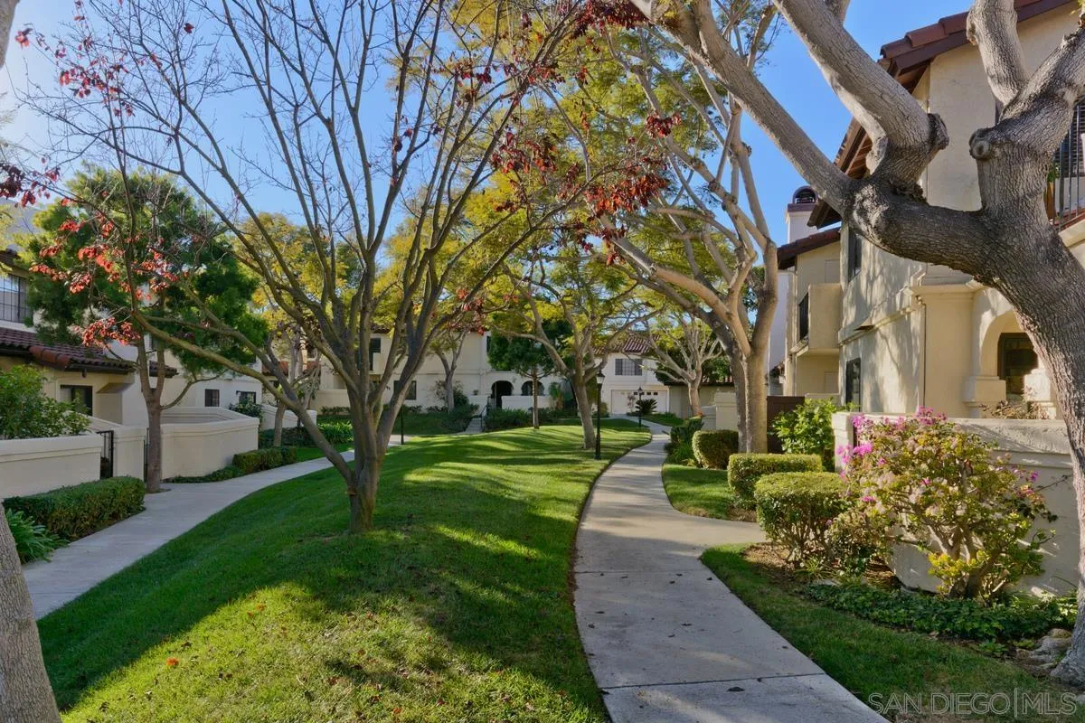 Photo #43: 260019242 Listing: Photo #43
