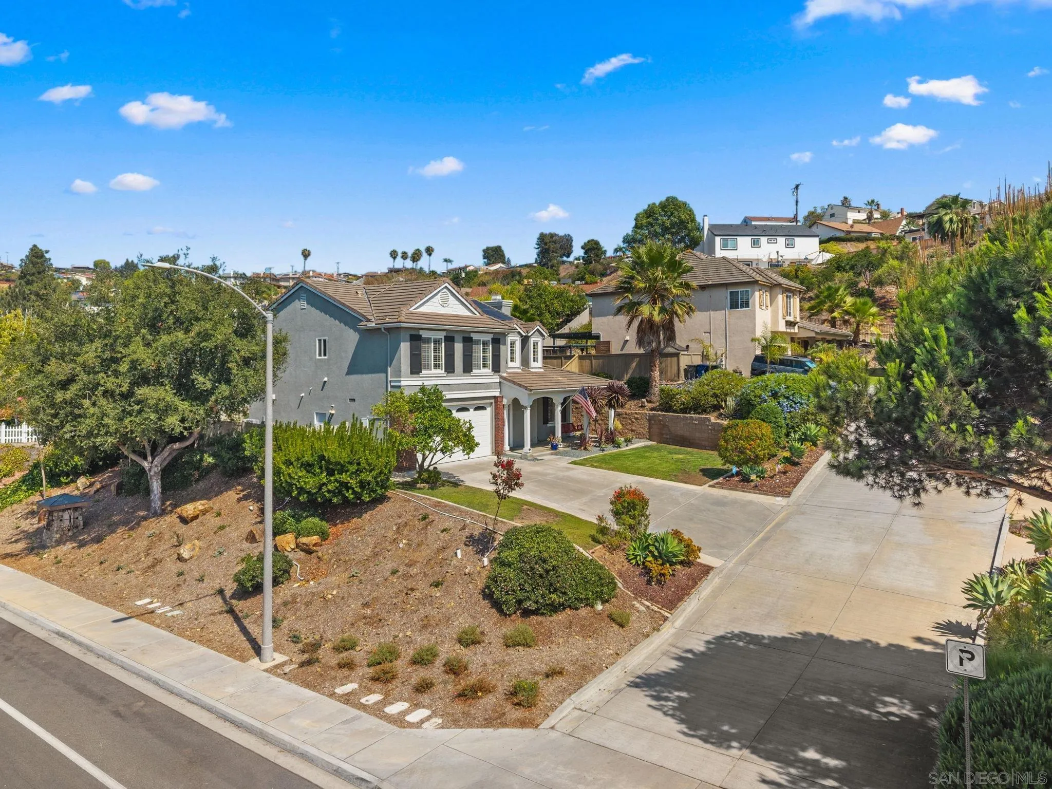 https://cdn.realtyfeed.com/cdn/127/260019246/545b73ce14613fd12f96a980a4ead621.webp