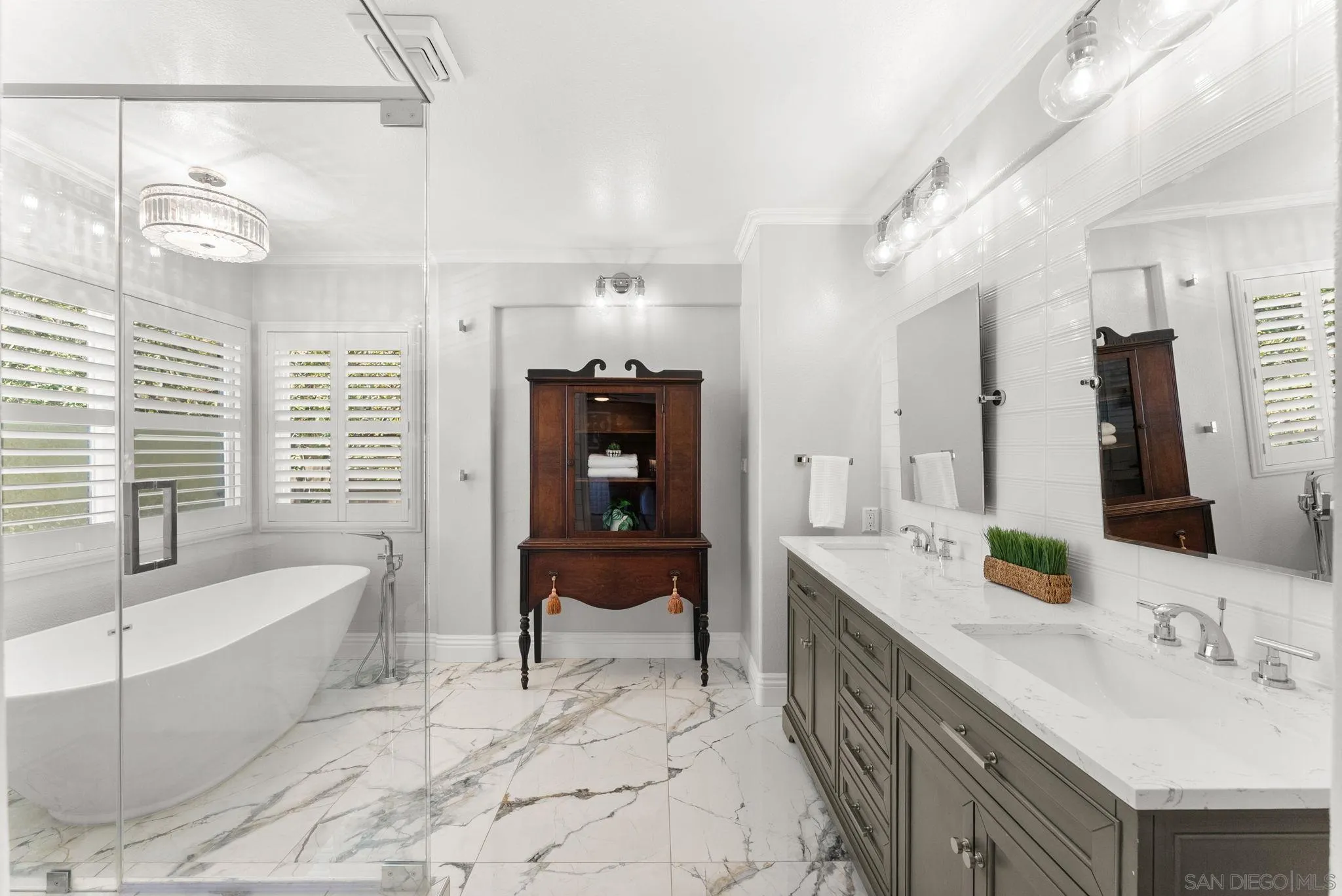 https://cdn.realtyfeed.com/cdn/127/260019246/b92a63235ed0880e9414fbbc5843ec2b.webp
