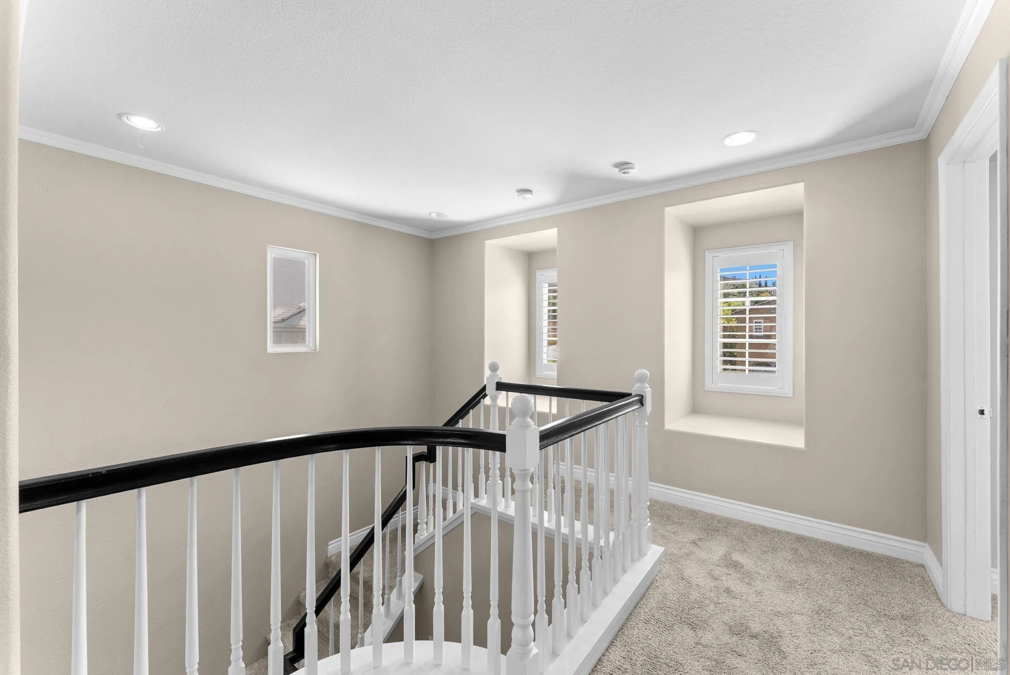https://cdn.realtyfeed.com/cdn/127/260019246/c6021018dbf3d20fb210f5a2ddc0b196.webp
