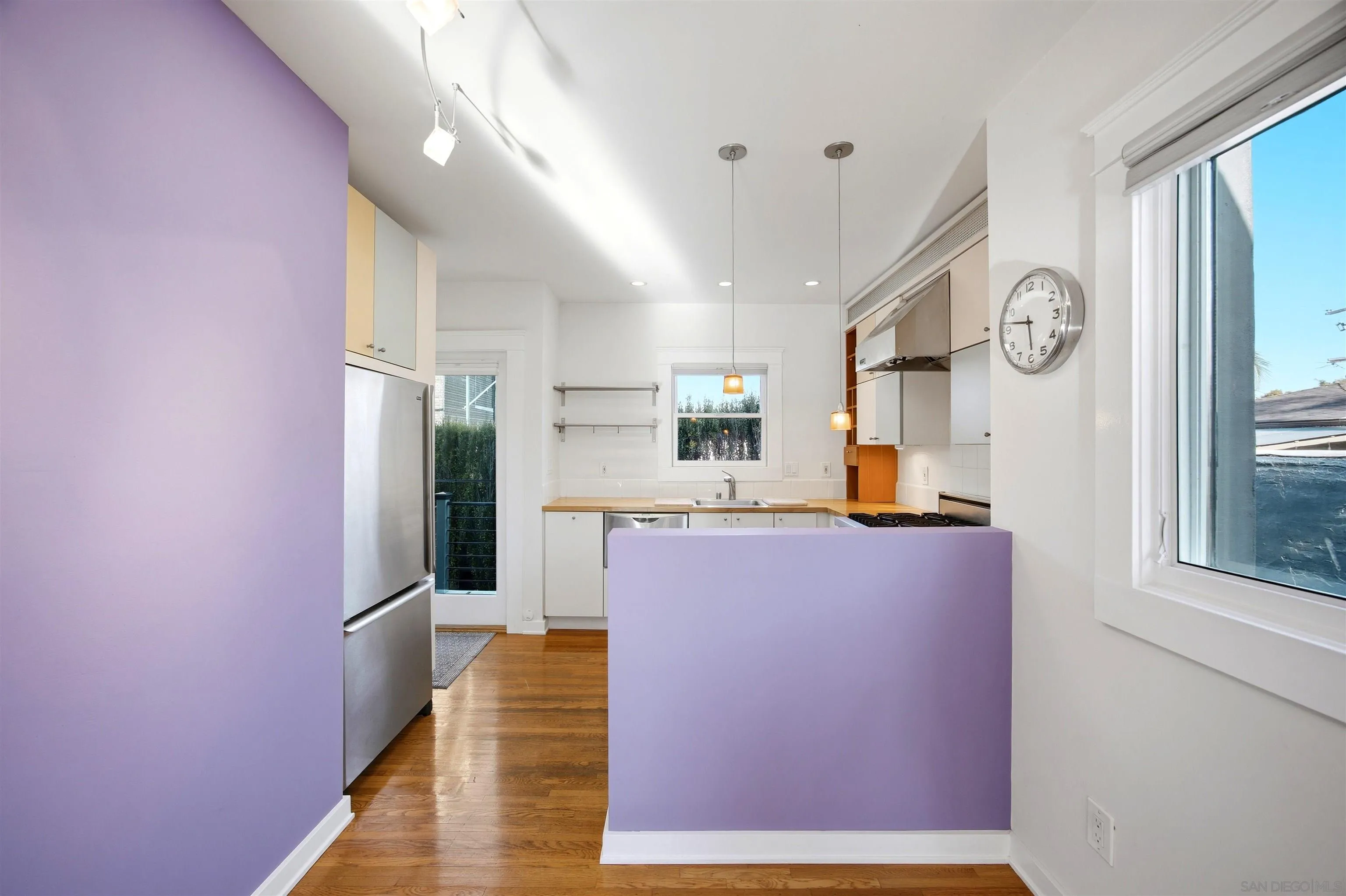 https://cdn.realtyfeed.com/cdn/127/260019247/449ff0ea038af1304b85eb27a1be6d8a.webp