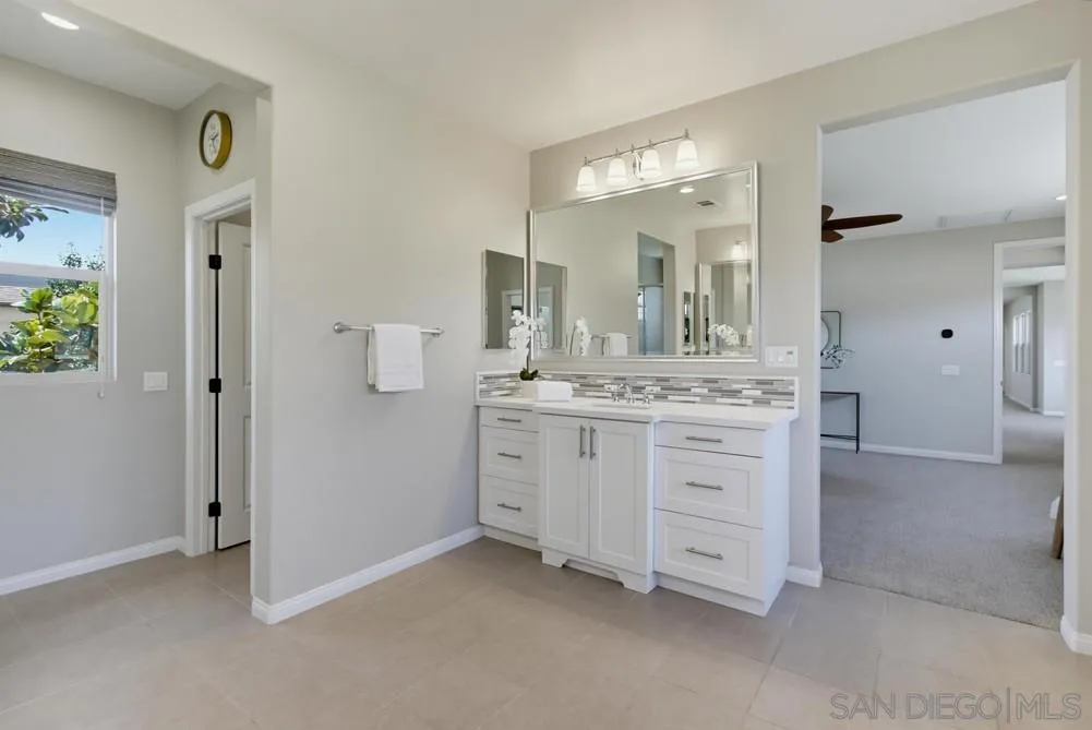 https://cdn.realtyfeed.com/cdn/127/260019249/2d7fbec775cd3d2ab8bdc6f757c068ae.webp