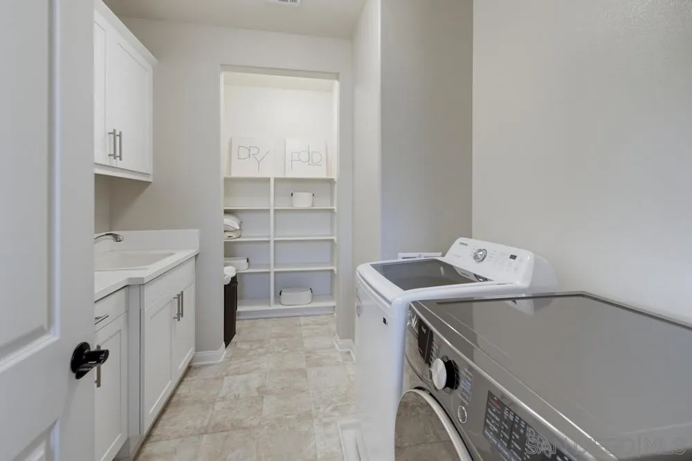 https://cdn.realtyfeed.com/cdn/127/260019249/35781ffb3f65f3db9864bbbe68e745ed.webp