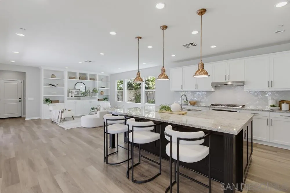 https://cdn.realtyfeed.com/cdn/127/260019249/4c1407bc592fb2420ce96a5c5d8258aa.webp