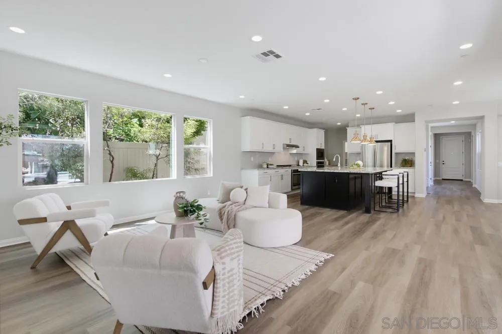 https://cdn.realtyfeed.com/cdn/127/260019249/a4e1cf0fa48839e88114be7074a8ca24.webp