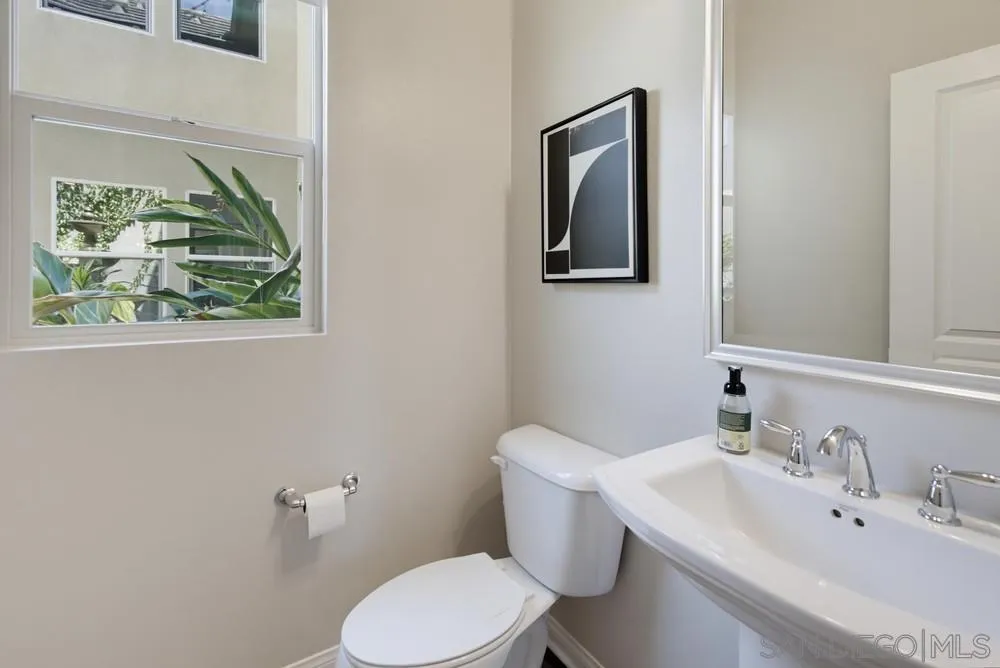 https://cdn.realtyfeed.com/cdn/127/260019249/baf8a12003371602a561975a40ab0344.webp