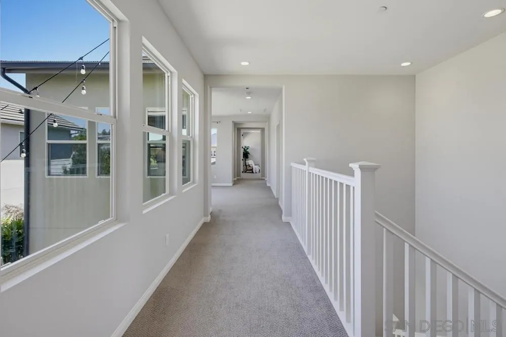 https://cdn.realtyfeed.com/cdn/127/260019249/d221dcf97d137bbe56110a961d0241db.webp