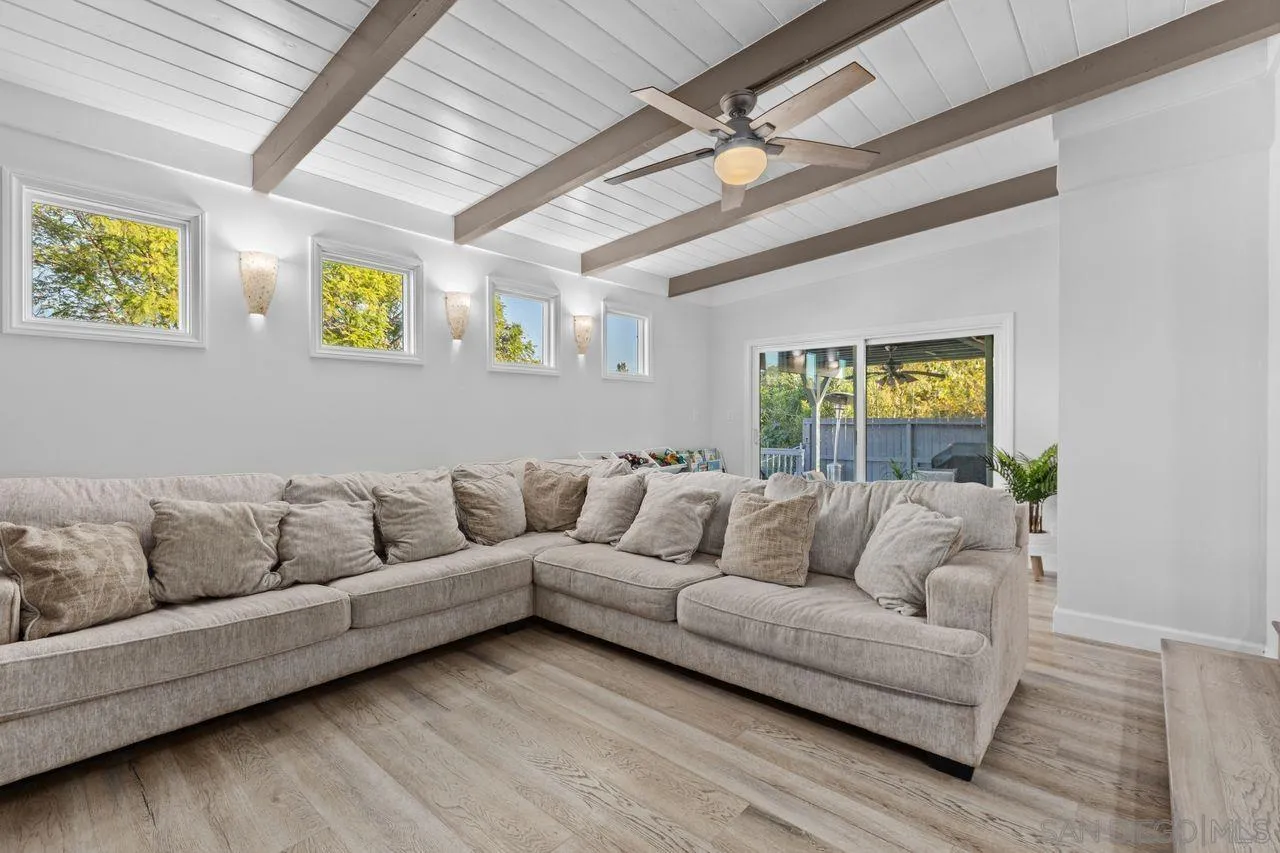 https://cdn.realtyfeed.com/cdn/127/260019250/05fe37d522d9e644f5c0d82f1c37f129.webp
