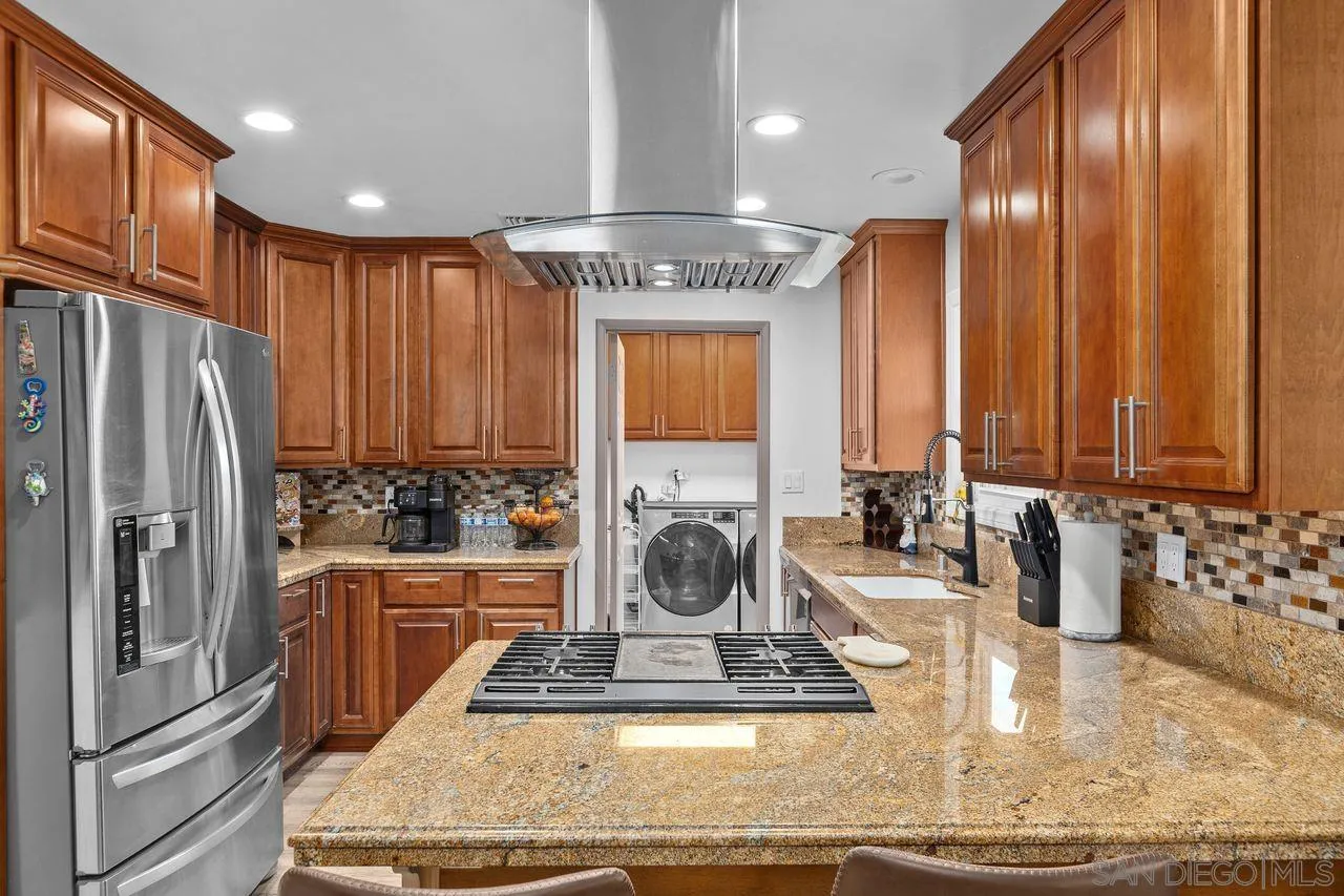 https://cdn.realtyfeed.com/cdn/127/260019250/6ee6ccdf00f02ed679bfc518df6d68bd.webp
