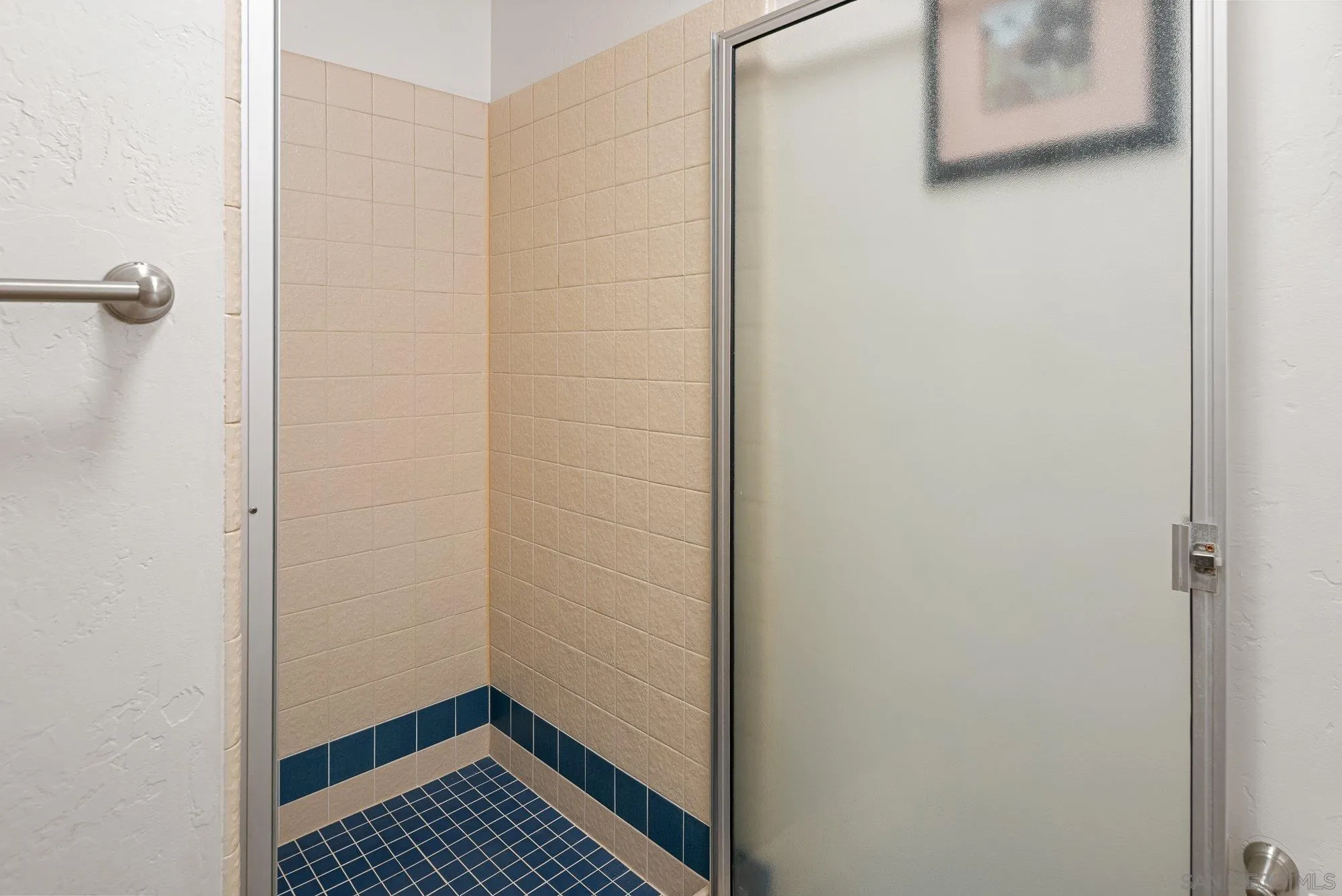 https://cdn.realtyfeed.com/cdn/127/260019256/099fdaaa3fc384d77f8611da63f53a9f.webp