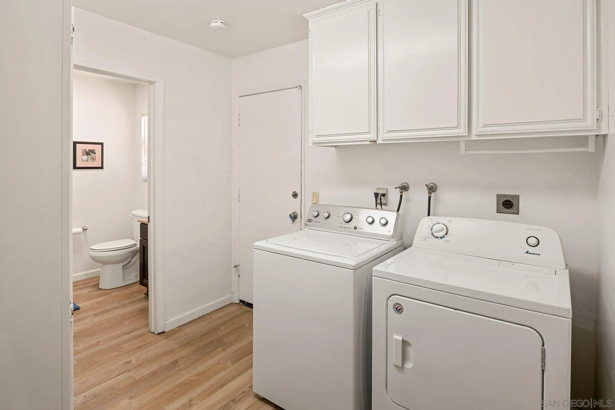https://cdn.realtyfeed.com/cdn/127/260019256/228df784ab3893bab1a7f91197b6bd44.webp