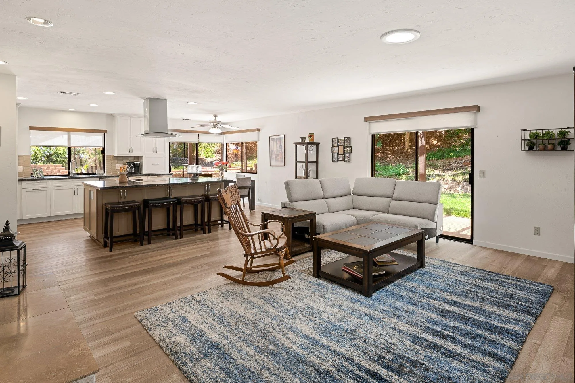 https://cdn.realtyfeed.com/cdn/127/260019256/4fb561b5b8d6a7ec42eeed53b861340f.webp