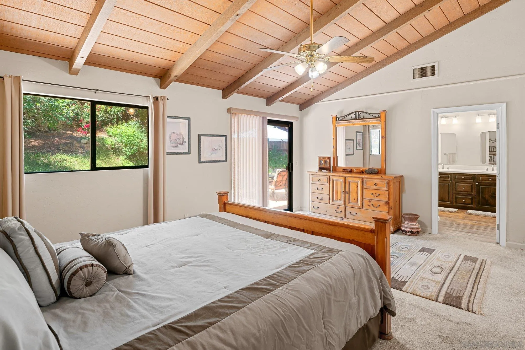 https://cdn.realtyfeed.com/cdn/127/260019256/6c99d047a3a46ff103a4ac48c1b569fa.webp