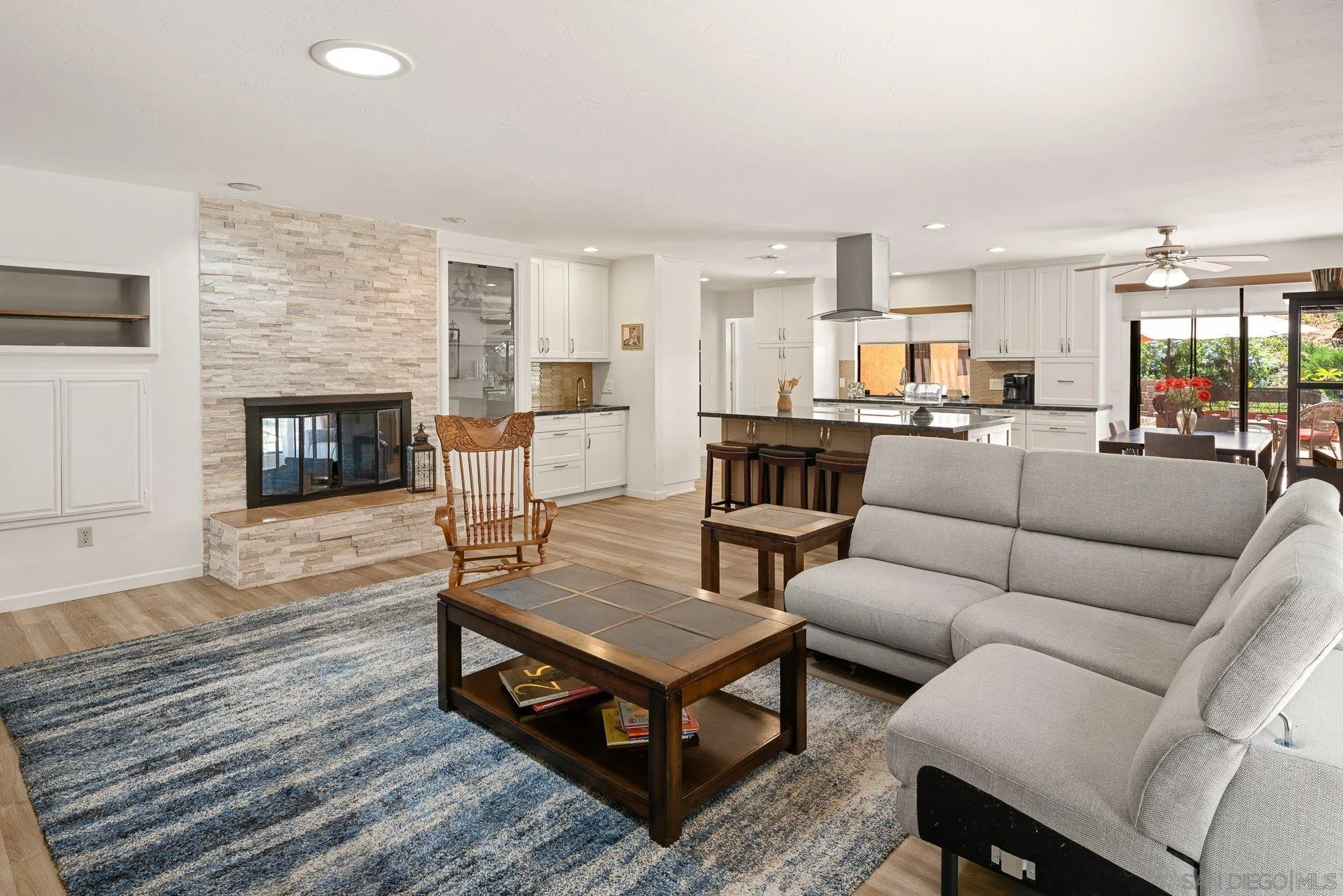 https://cdn.realtyfeed.com/cdn/127/260019256/b22d5ec6eee2015686f09a51b8cb2be1.webp