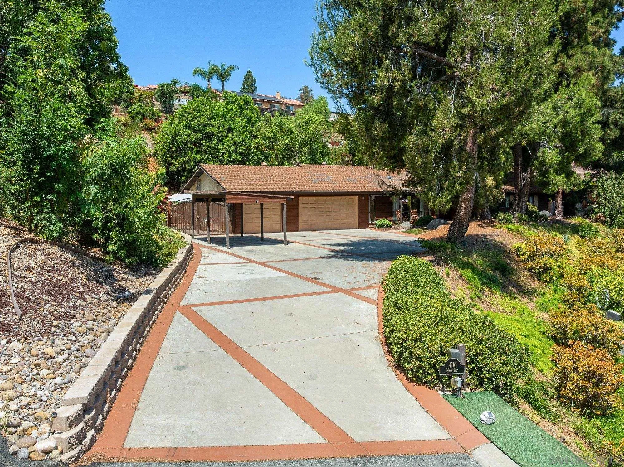 https://cdn.realtyfeed.com/cdn/127/260019256/d30238703be249866cb2eabfc8f5b20a.webp