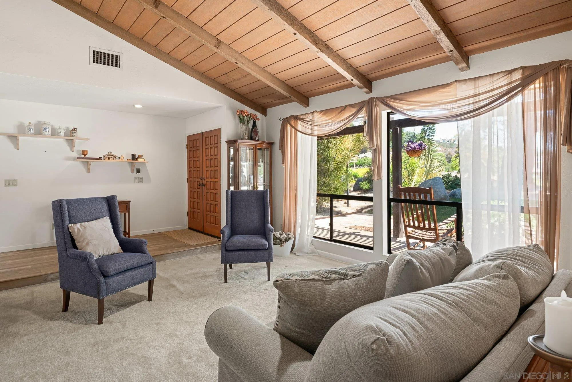 https://cdn.realtyfeed.com/cdn/127/260019256/e34b7cae68223a4a6c050557a805558e.webp